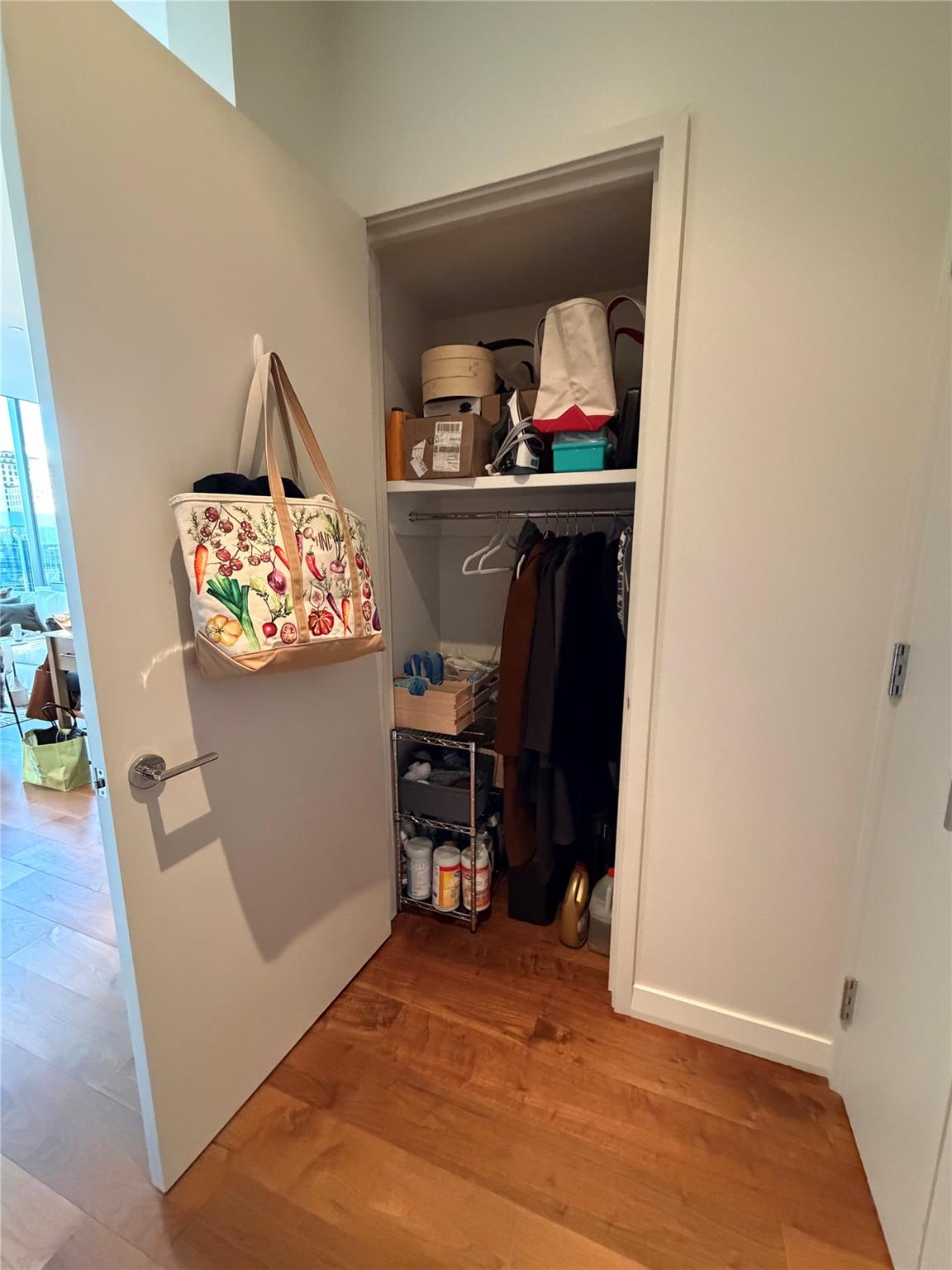 210 Lavaca ST # 2013