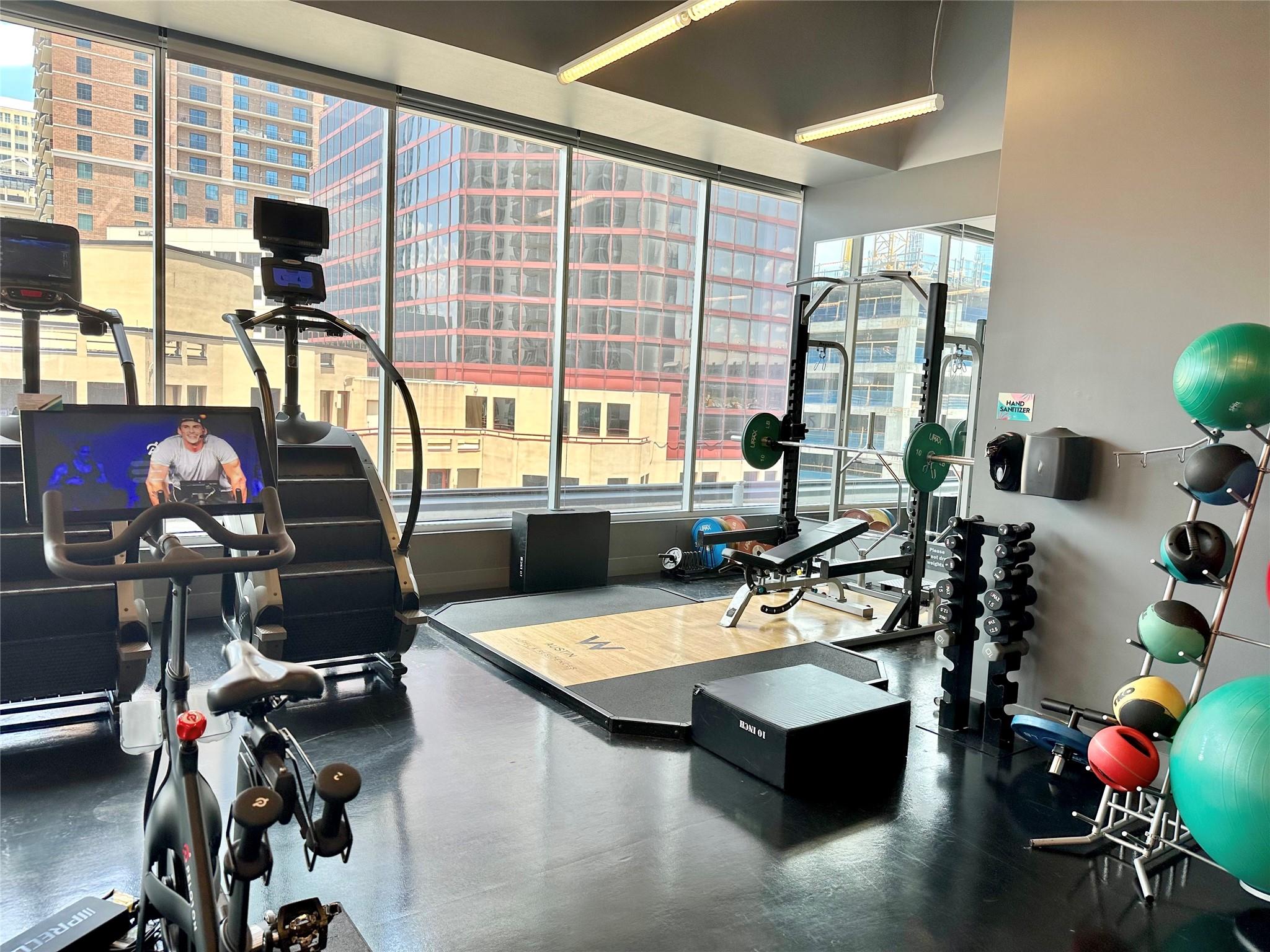 210 Lavaca ST # 2013