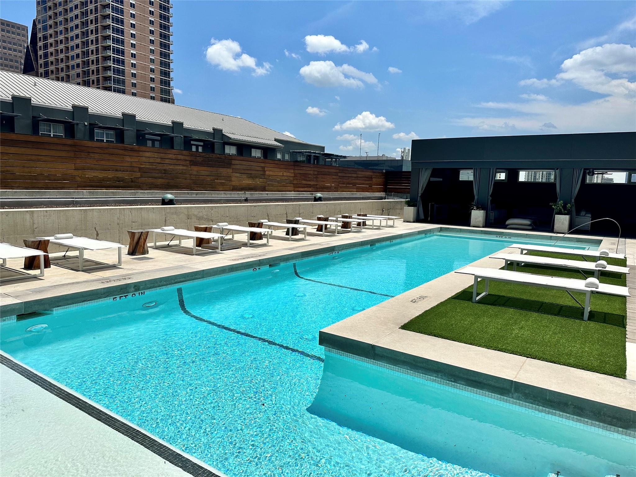 210 Lavaca ST # 2013