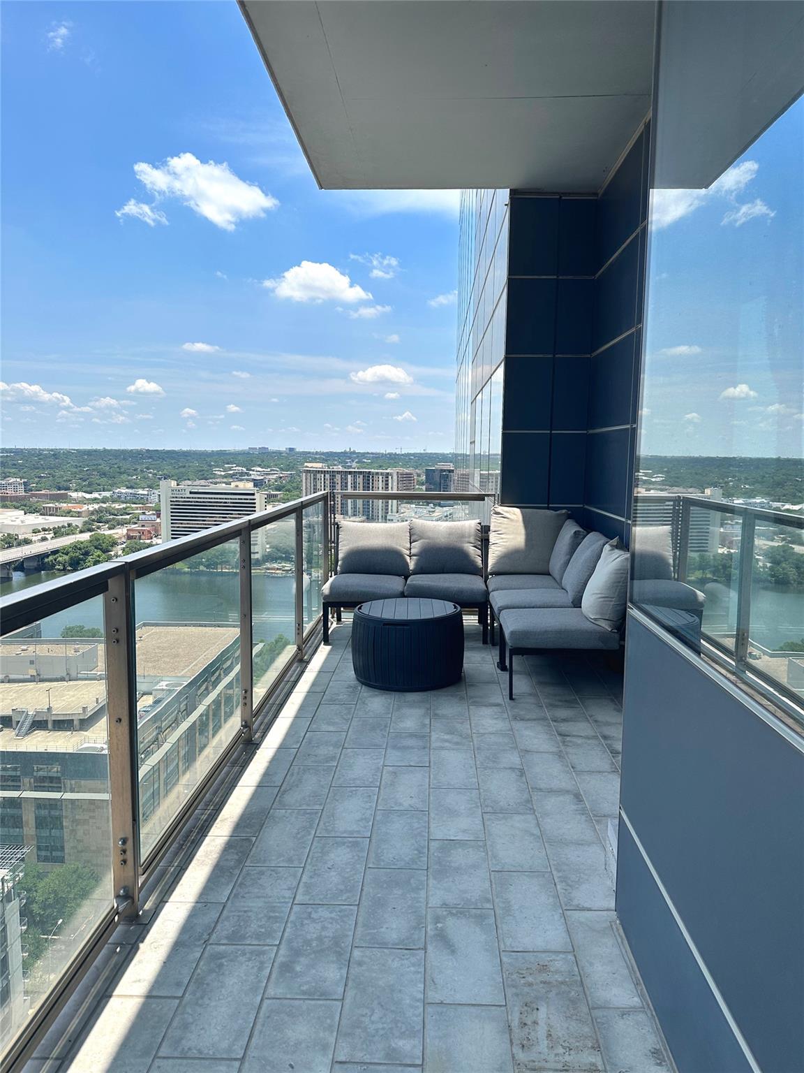 210 Lavaca ST # 2013