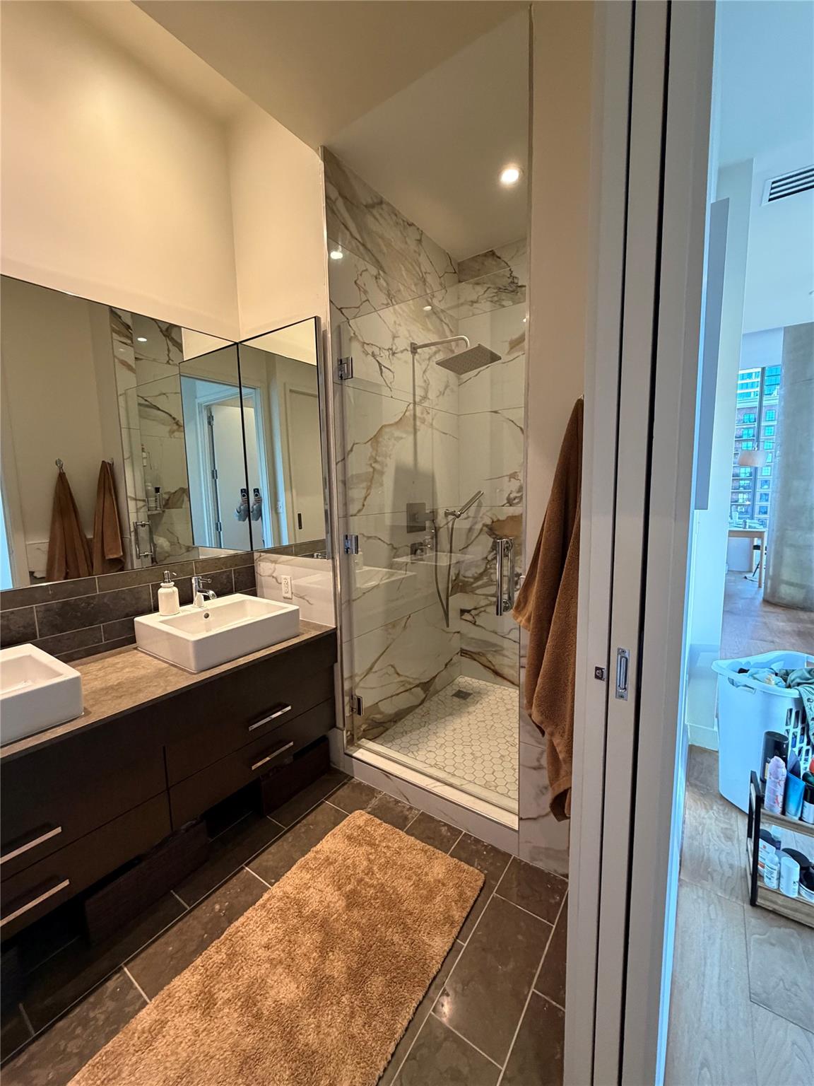 210 Lavaca ST # 2013