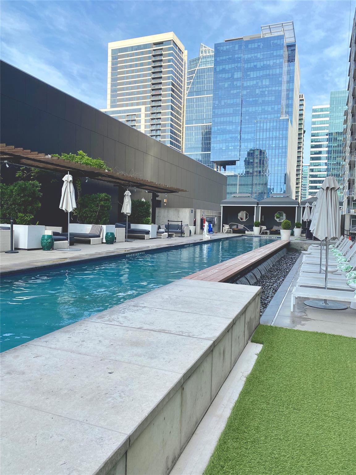 210 Lavaca ST # 2013