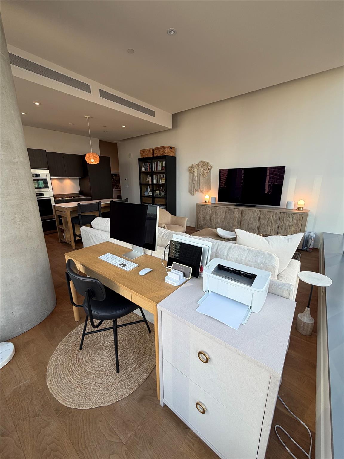 210 Lavaca ST # 2013