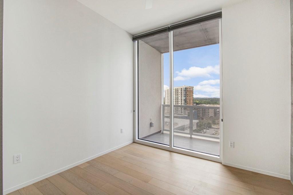 301 West Ave # 1009