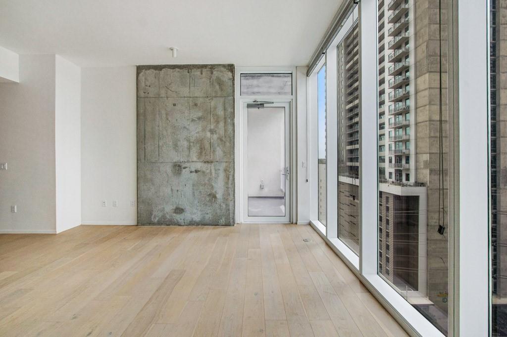 301 West Ave # 1009