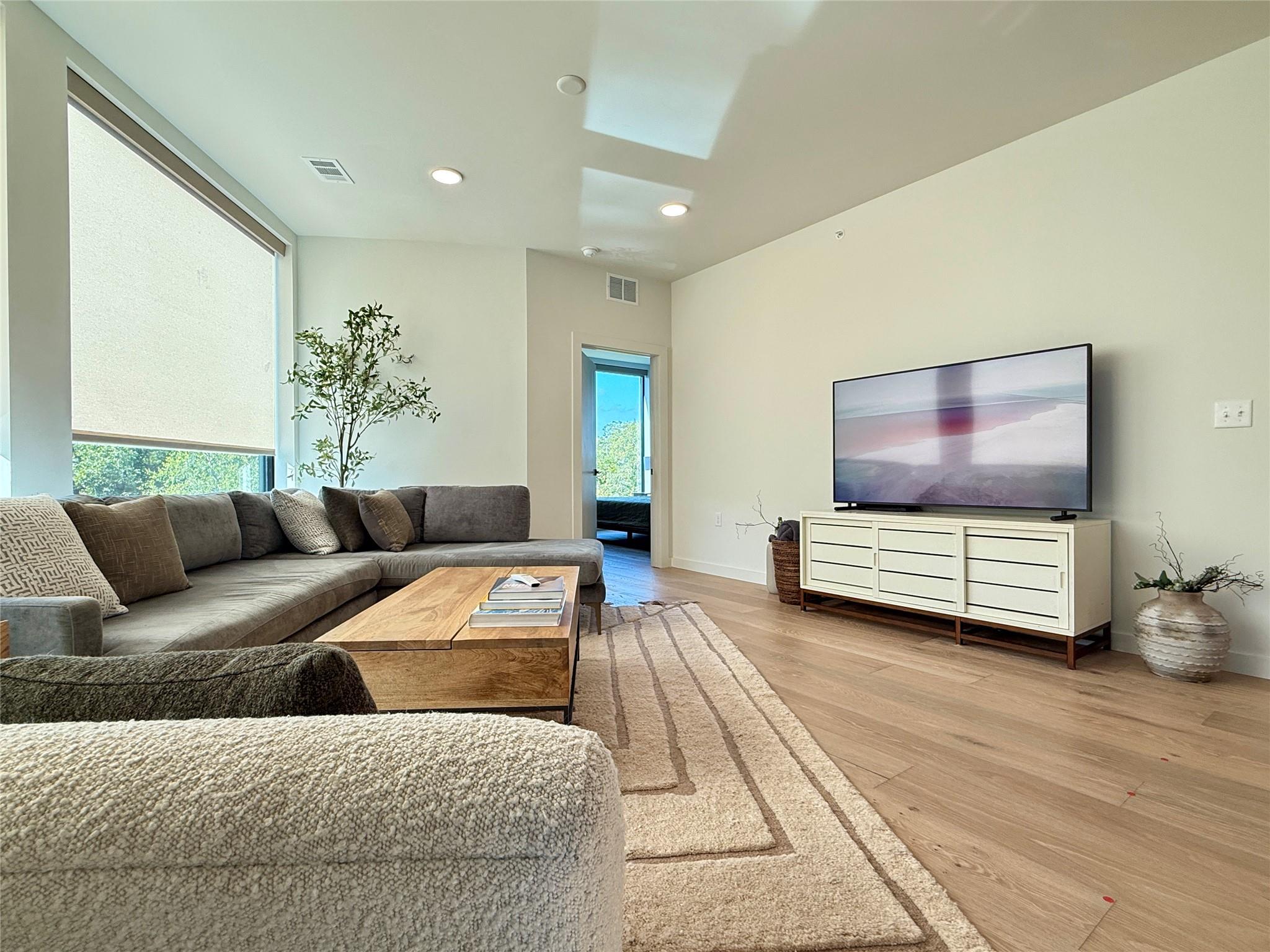 2209 S 1st ST # 328, Austin Unit: 328