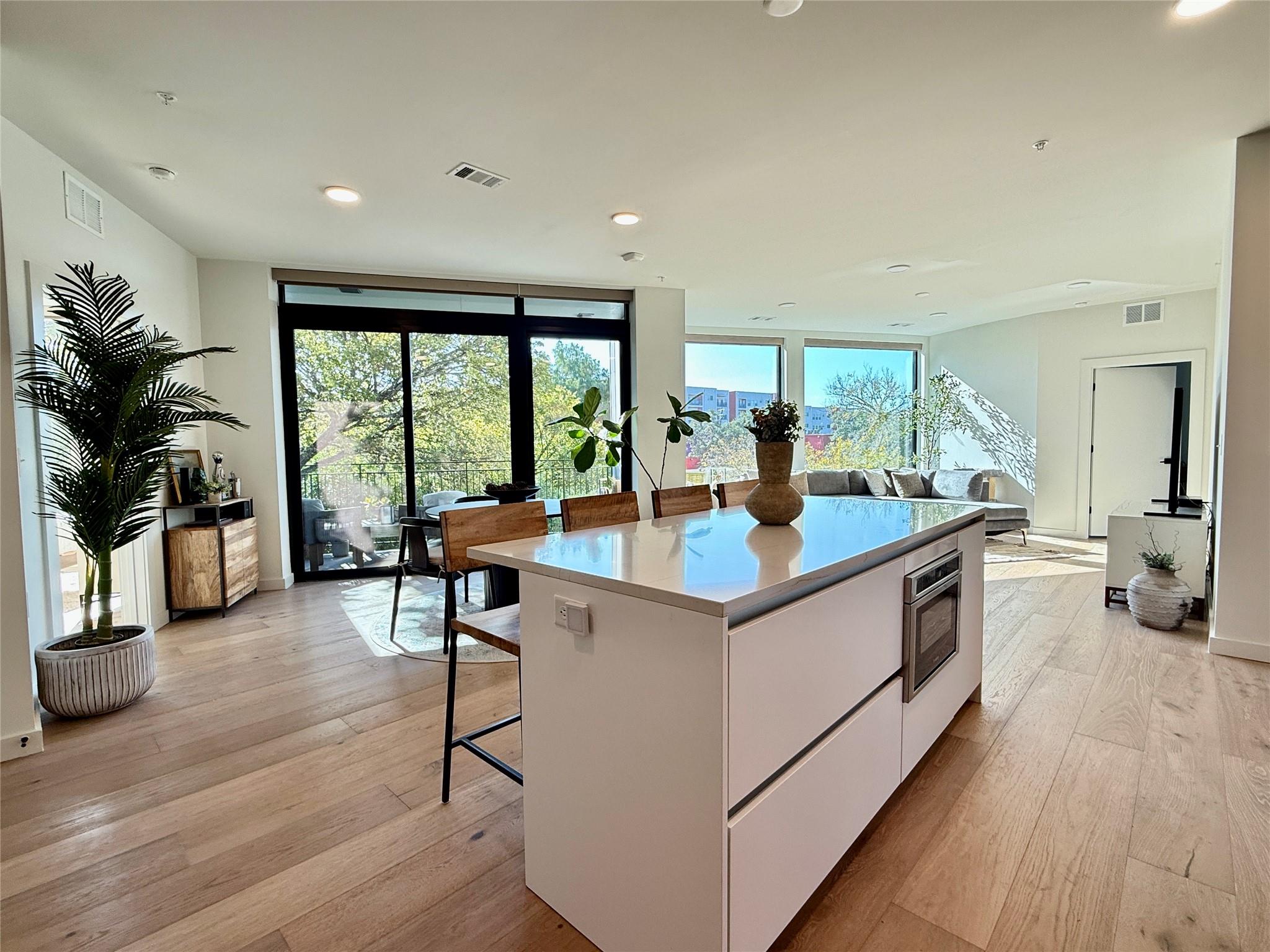 2209 S 1st ST # 328, Austin Unit: 328