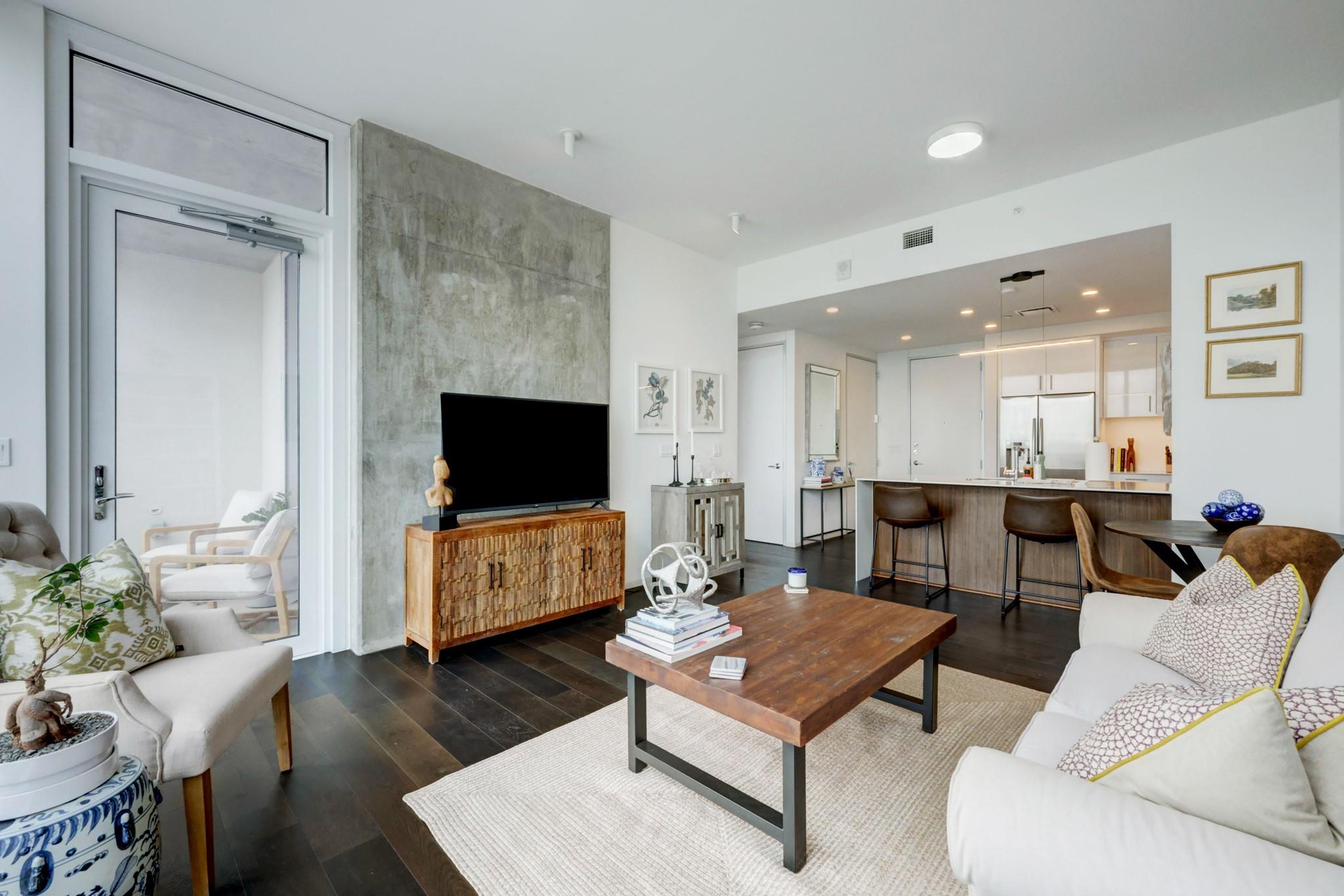 301 West Ave # 1503