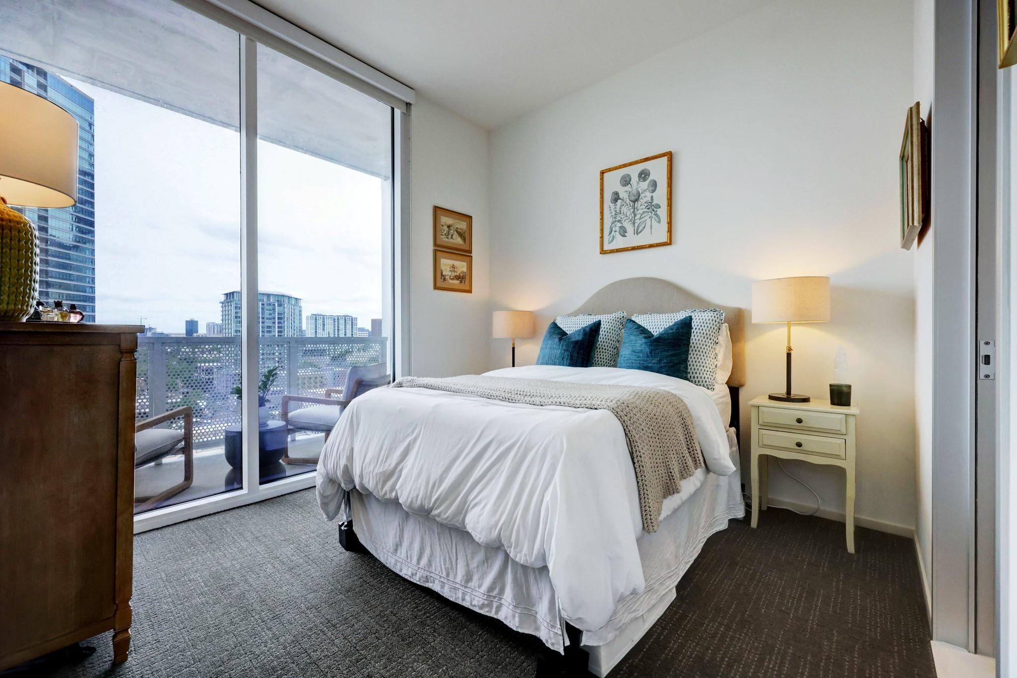301 West Ave # 1503