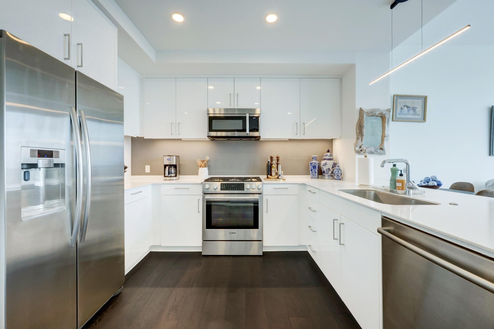 301 West Ave # 1503