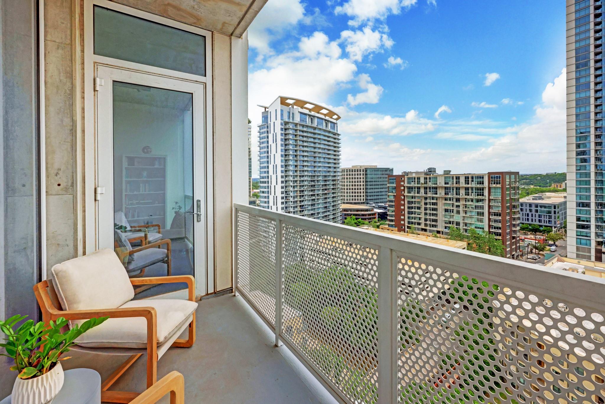 301 West Ave # 1503