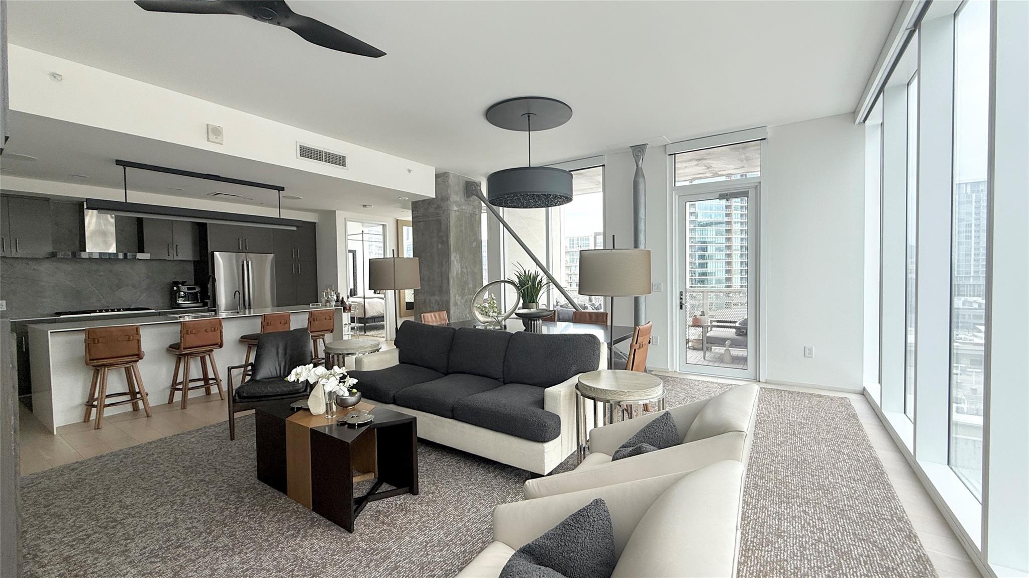 301 West Ave # 1004