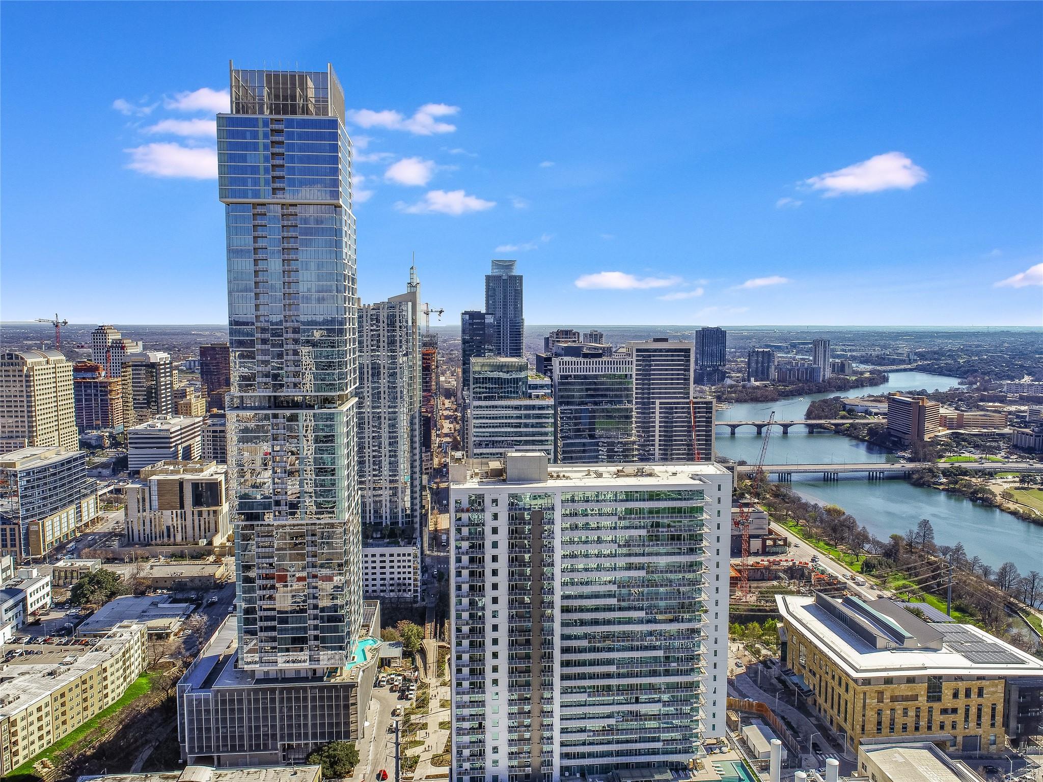 301 West Ave # 1004