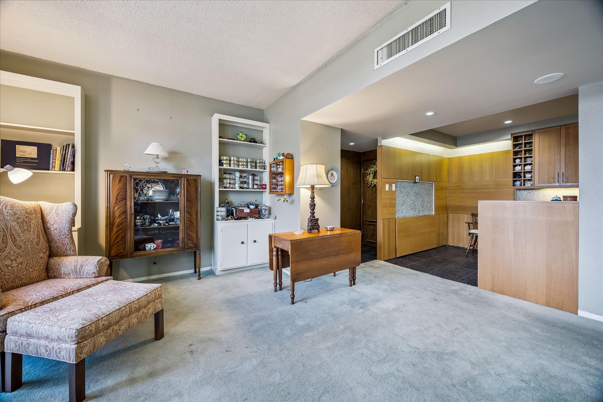 1801 Lavaca ST # 4K