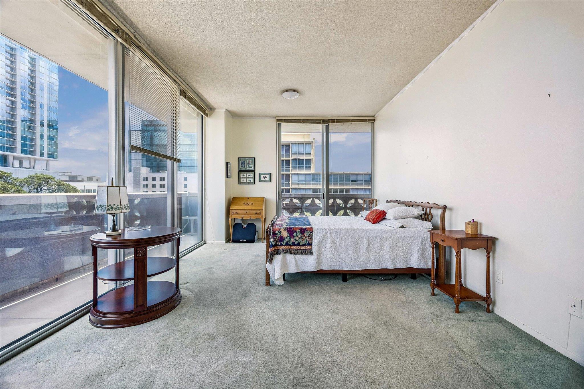 1801 Lavaca ST # 4K