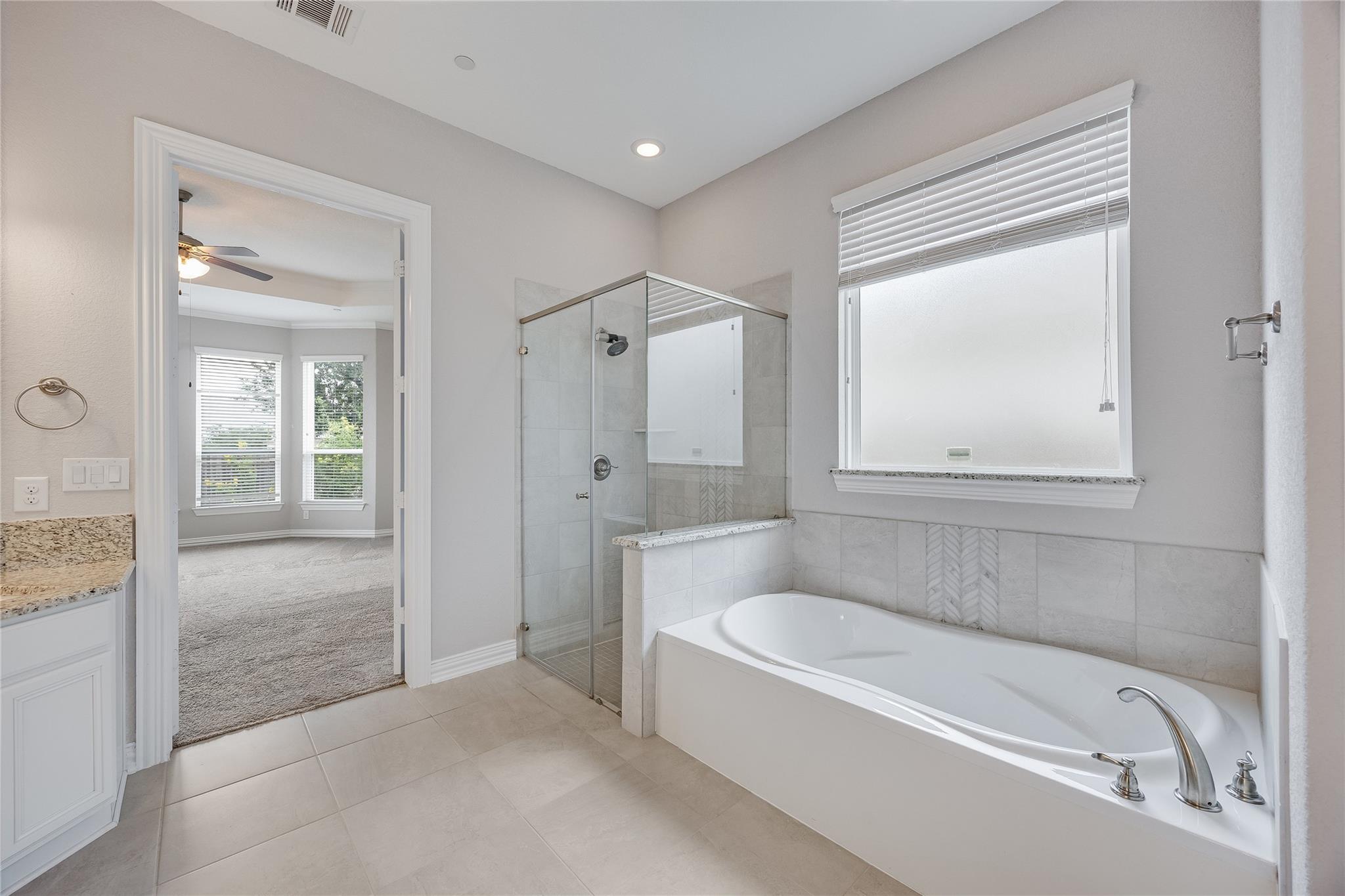 4011 Logan Ridge DR