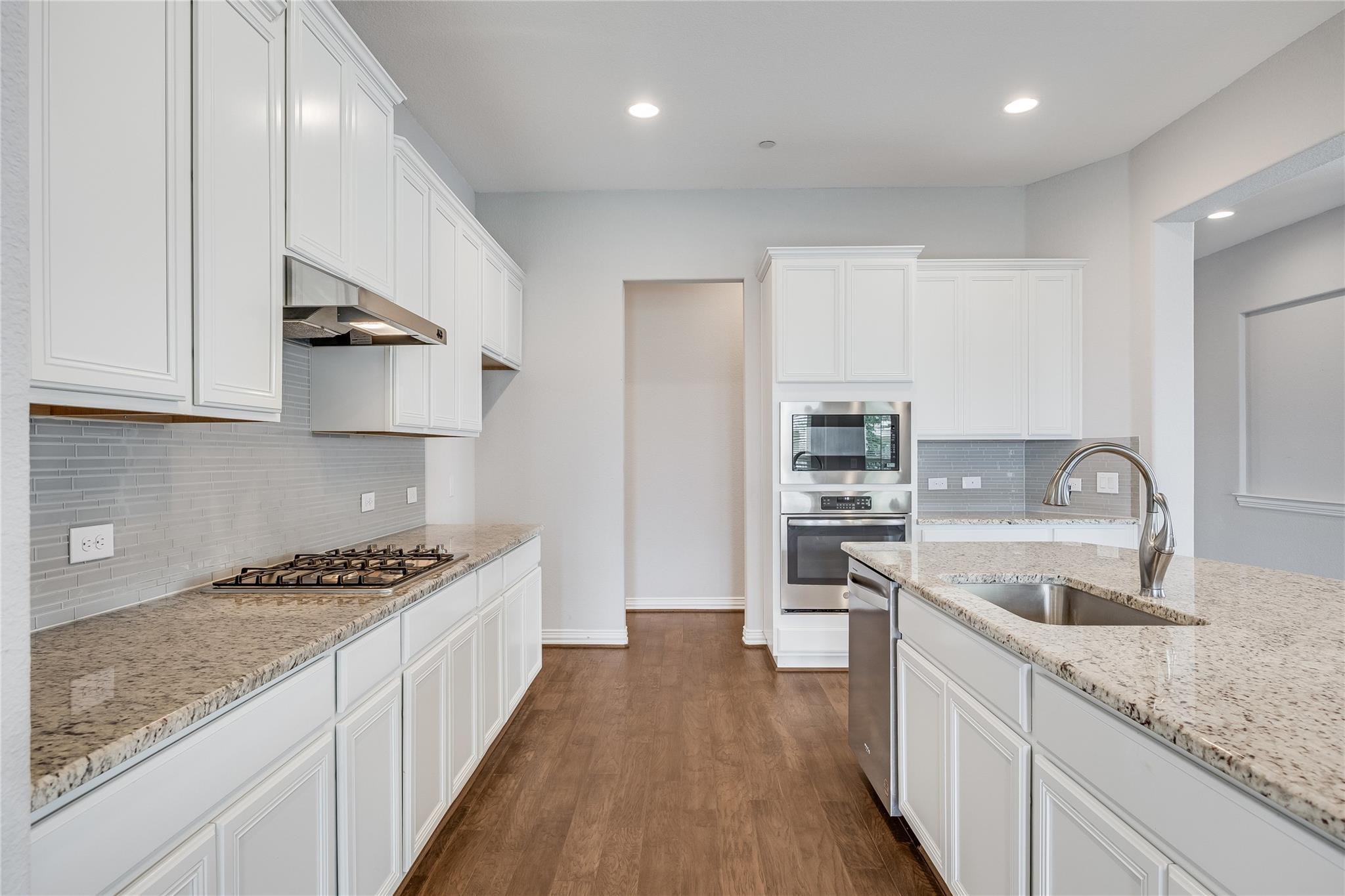 4011 Logan Ridge DR