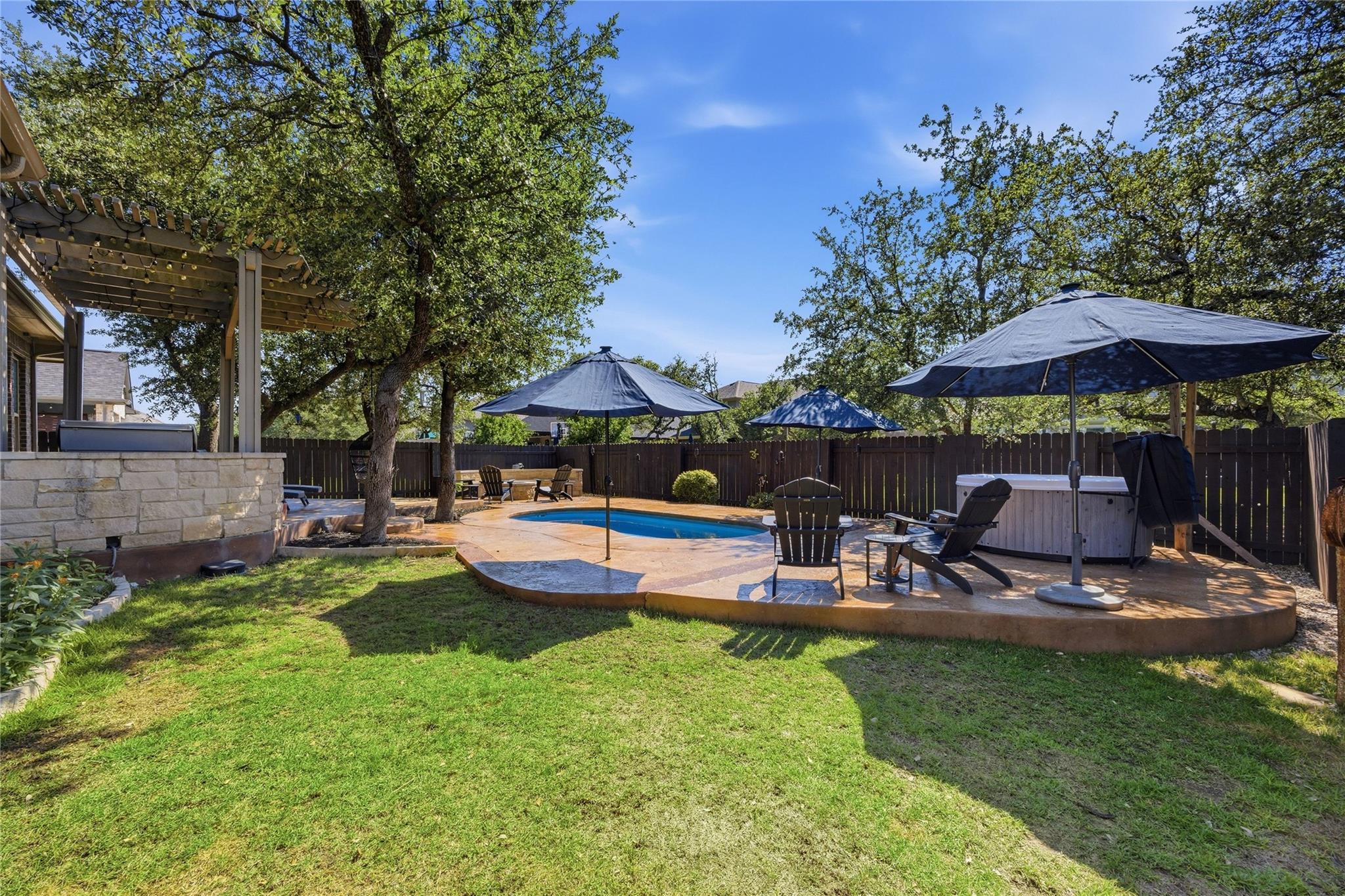 2905 Mossy Springs DR