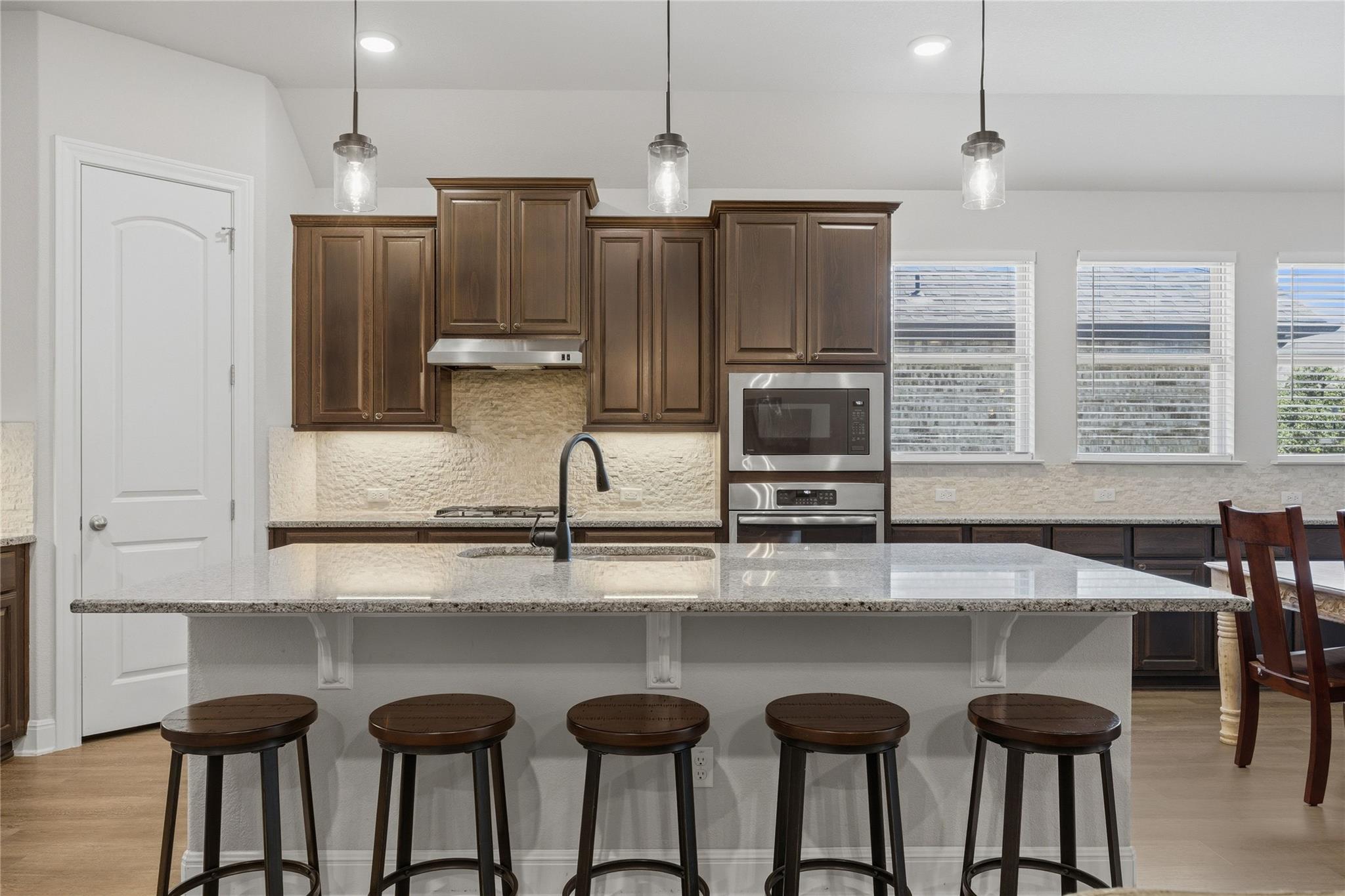 2905 Mossy Springs DR
