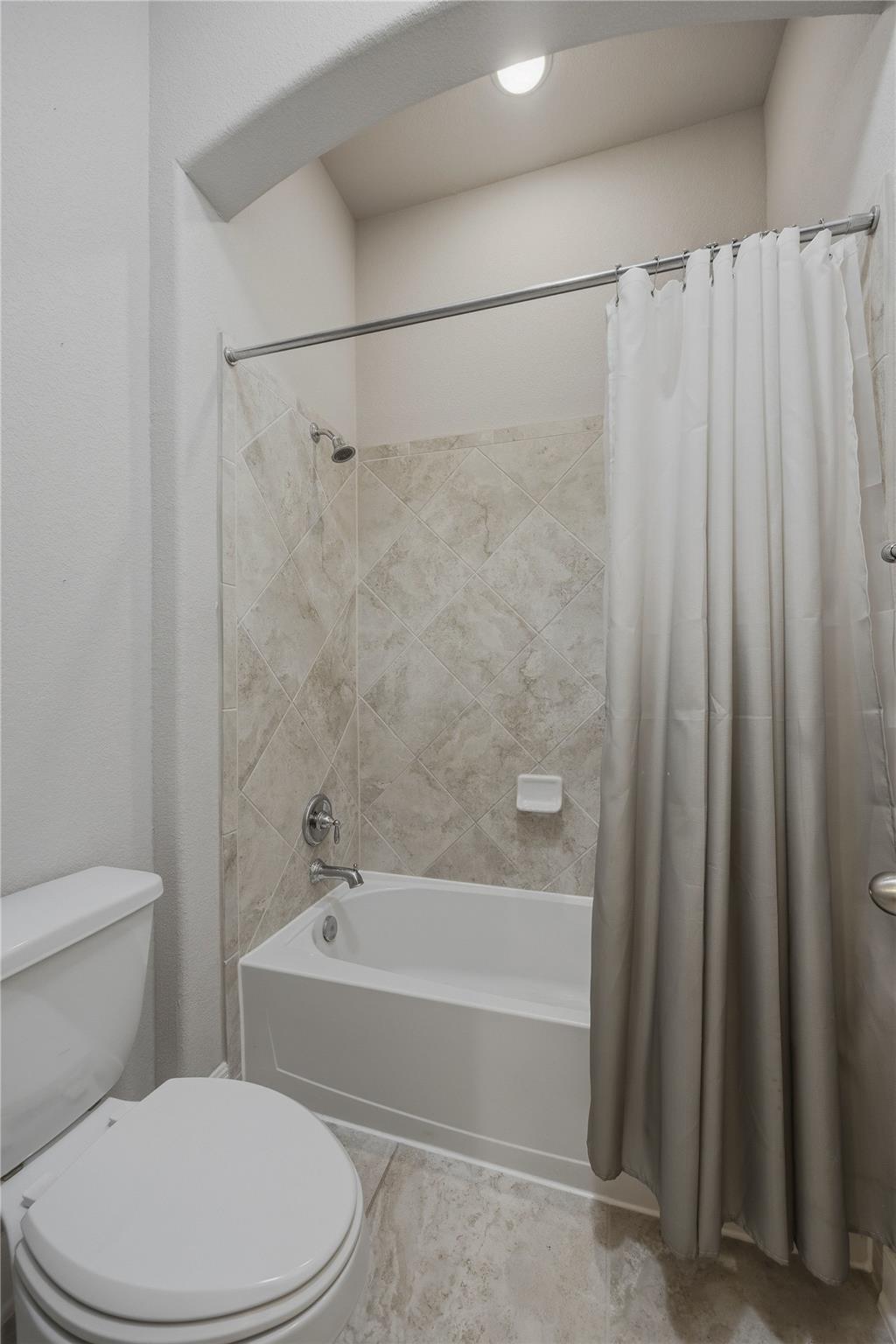 2905 Mossy Springs DR