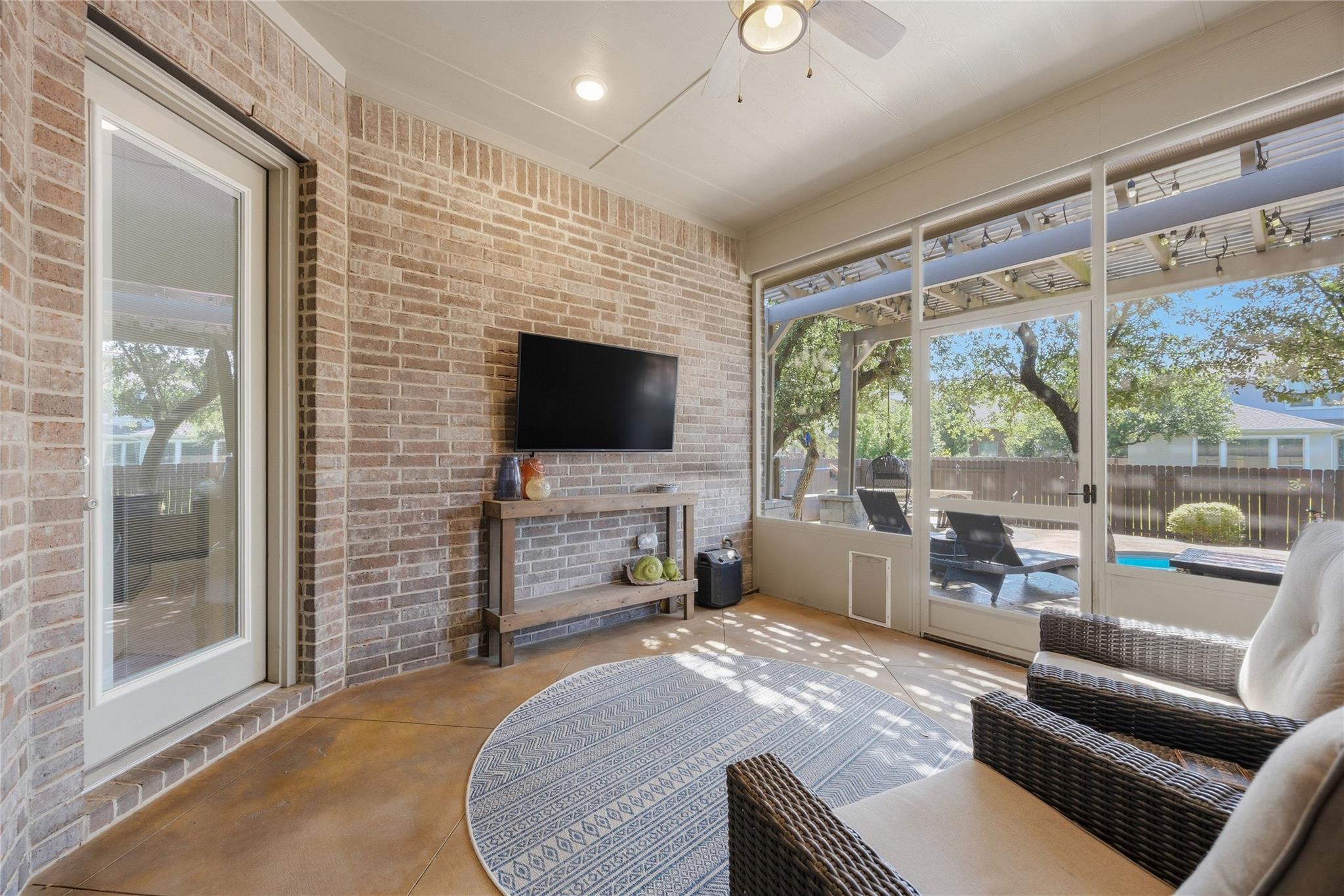 2905 Mossy Springs DR