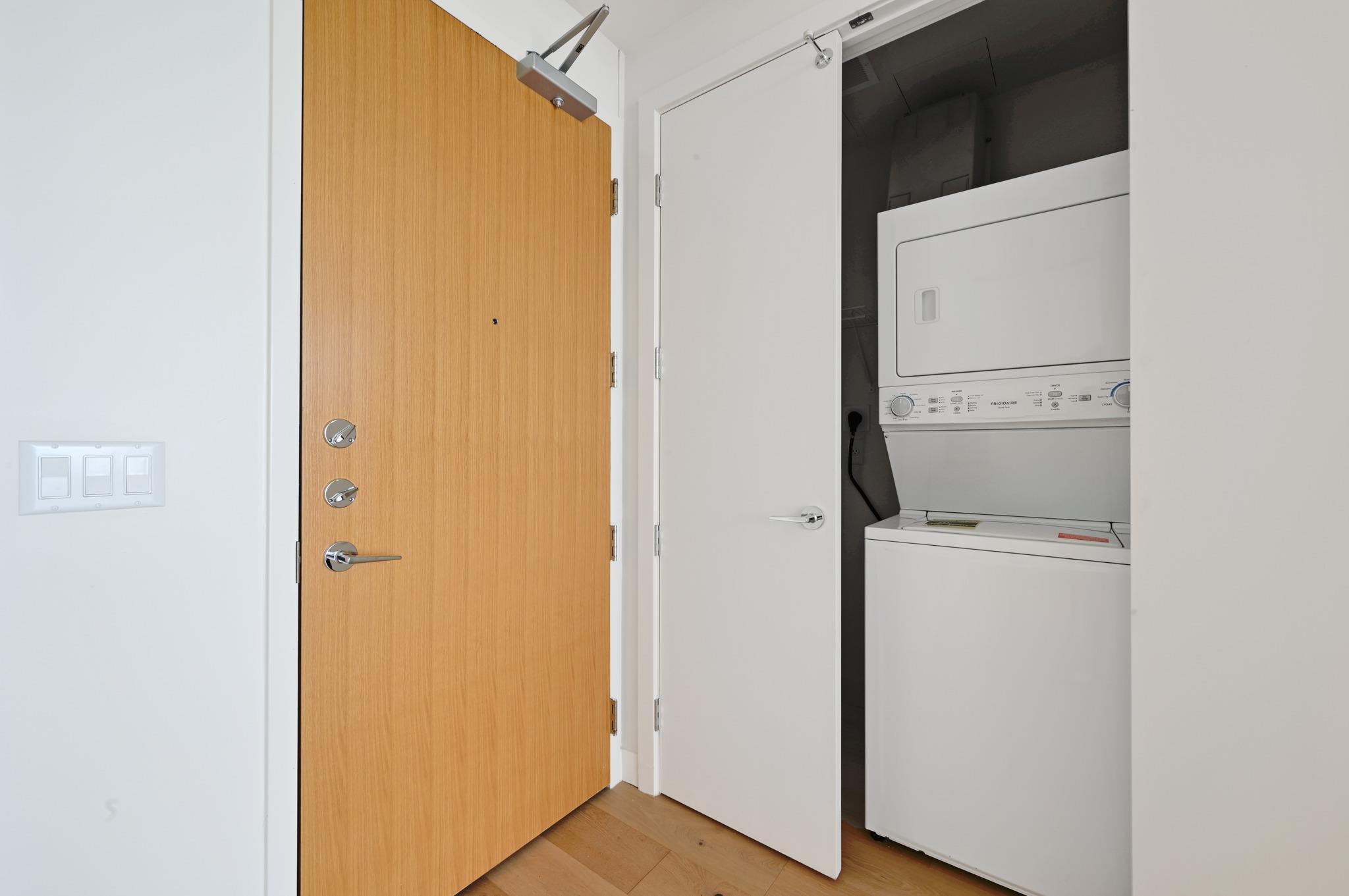 44 East Ave # 2509