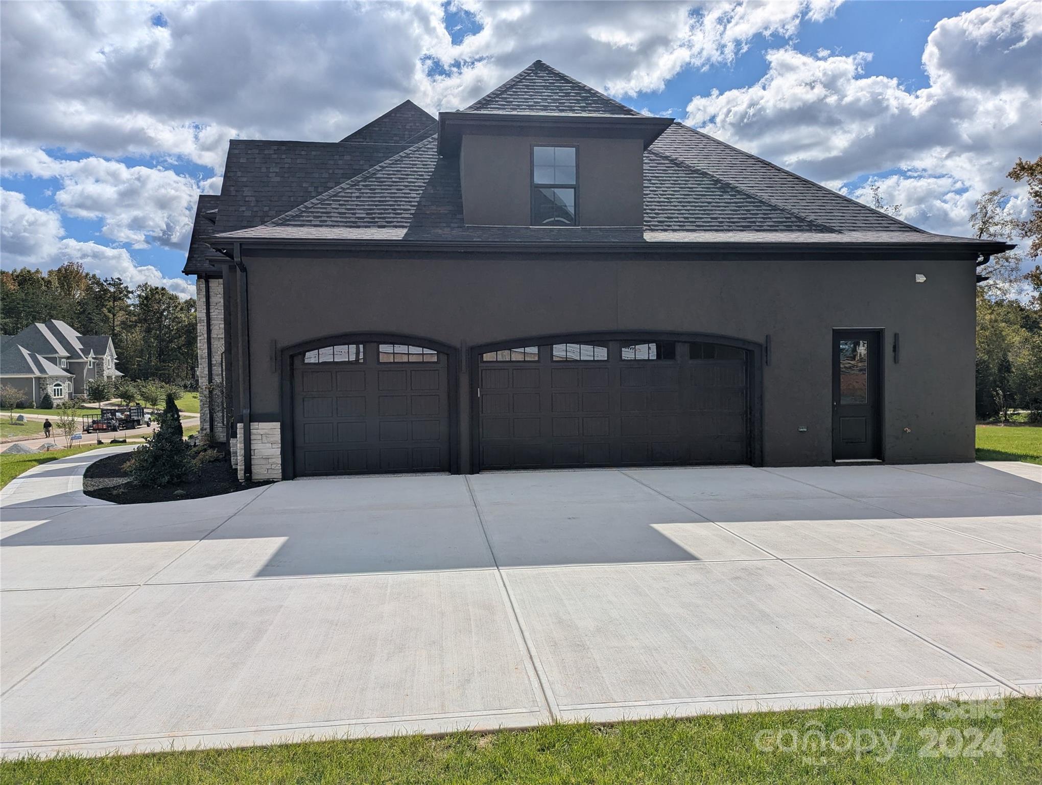 122 Hunts Landing Drive