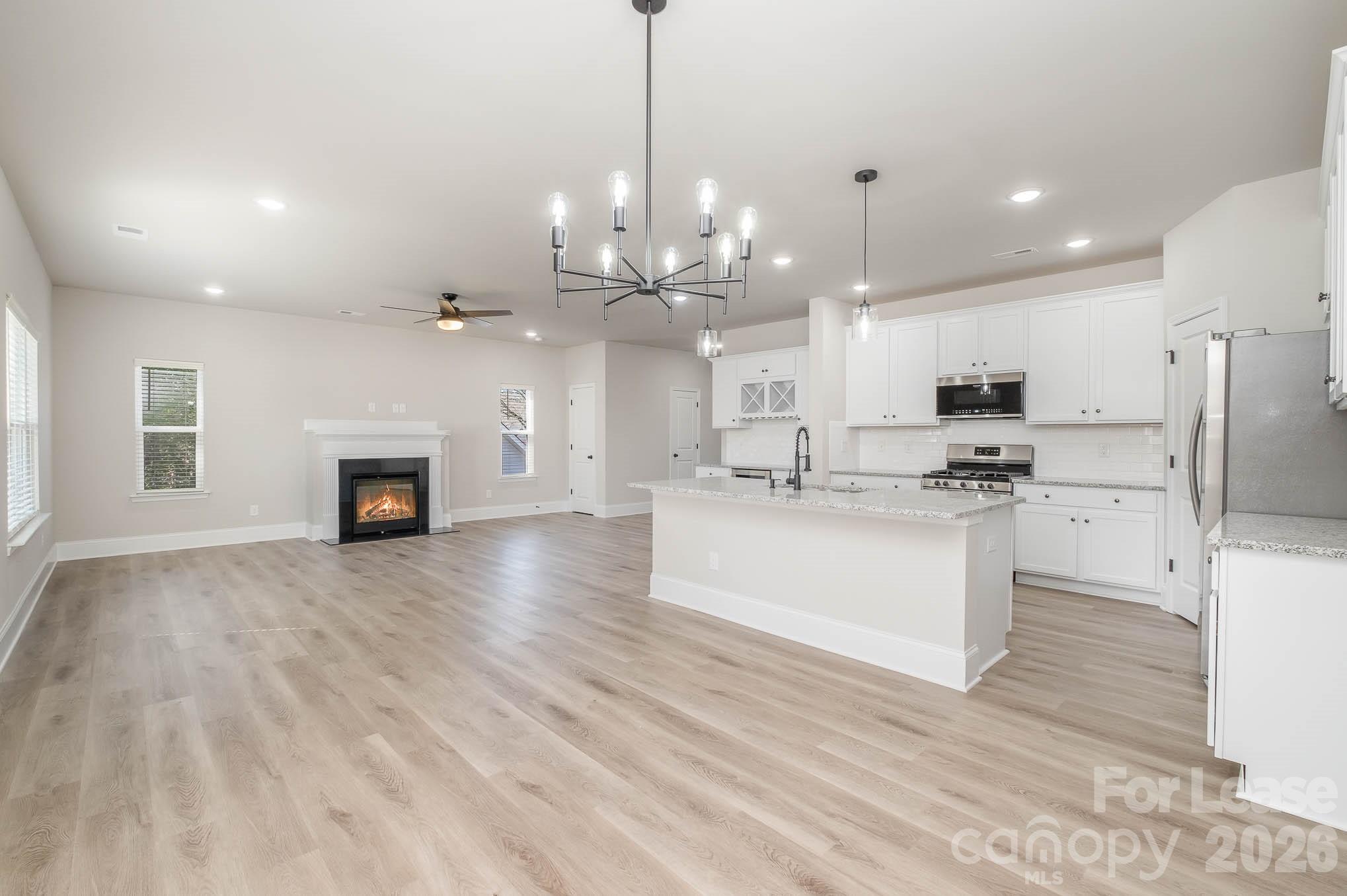 2507 Lynbridge Drive