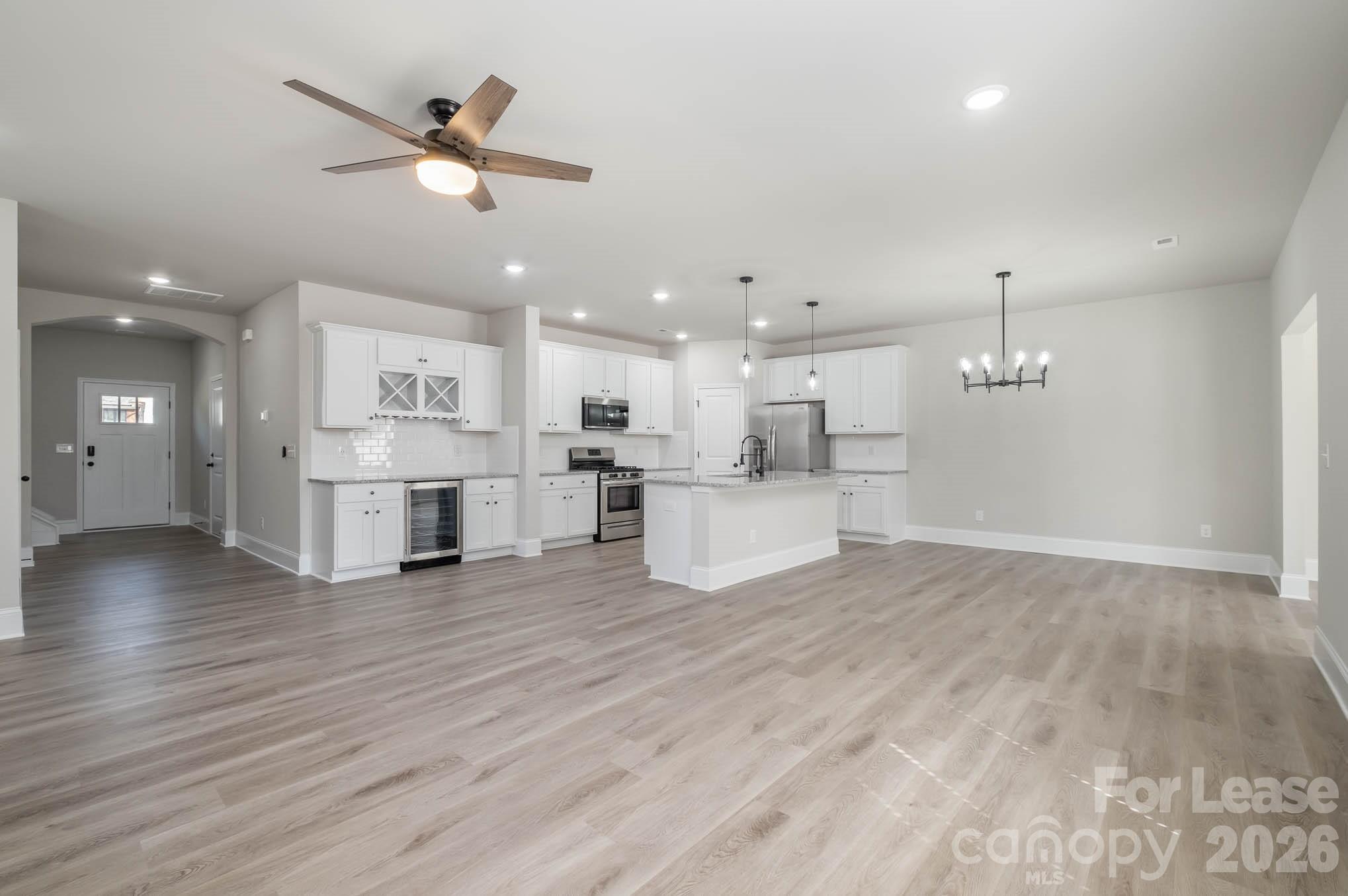 2507 Lynbridge Drive