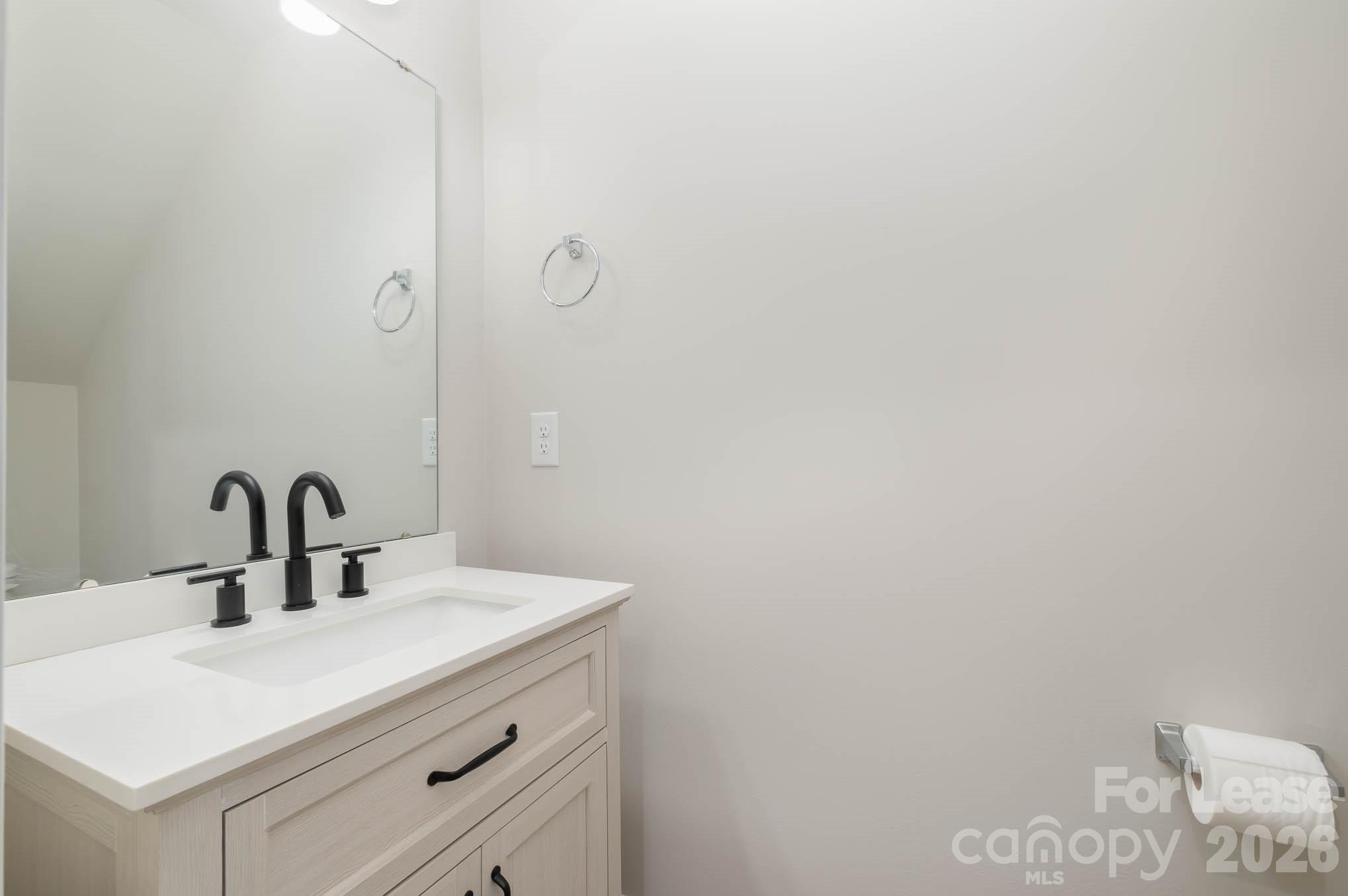 2507 Lynbridge Drive