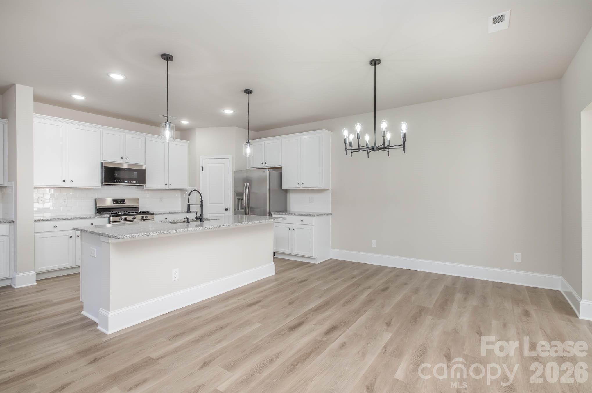 2507 Lynbridge Drive