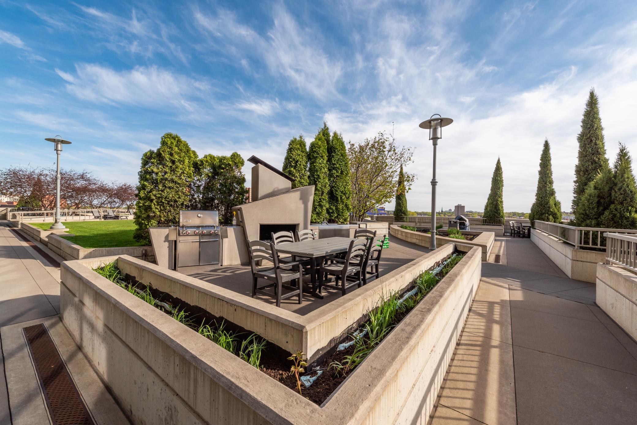 929 Portland Avenue Unit: 1608