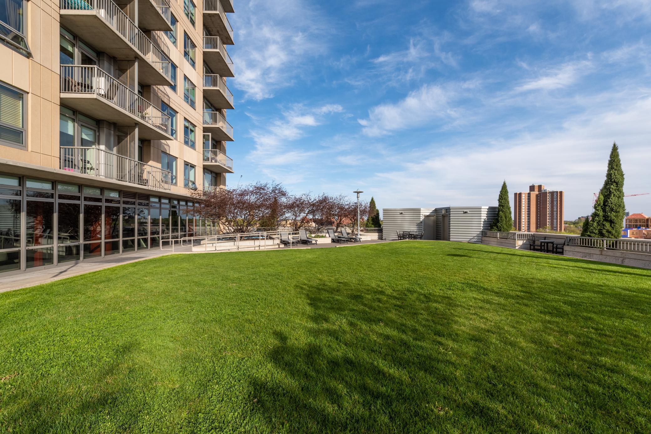 929 Portland Avenue Unit: 1608