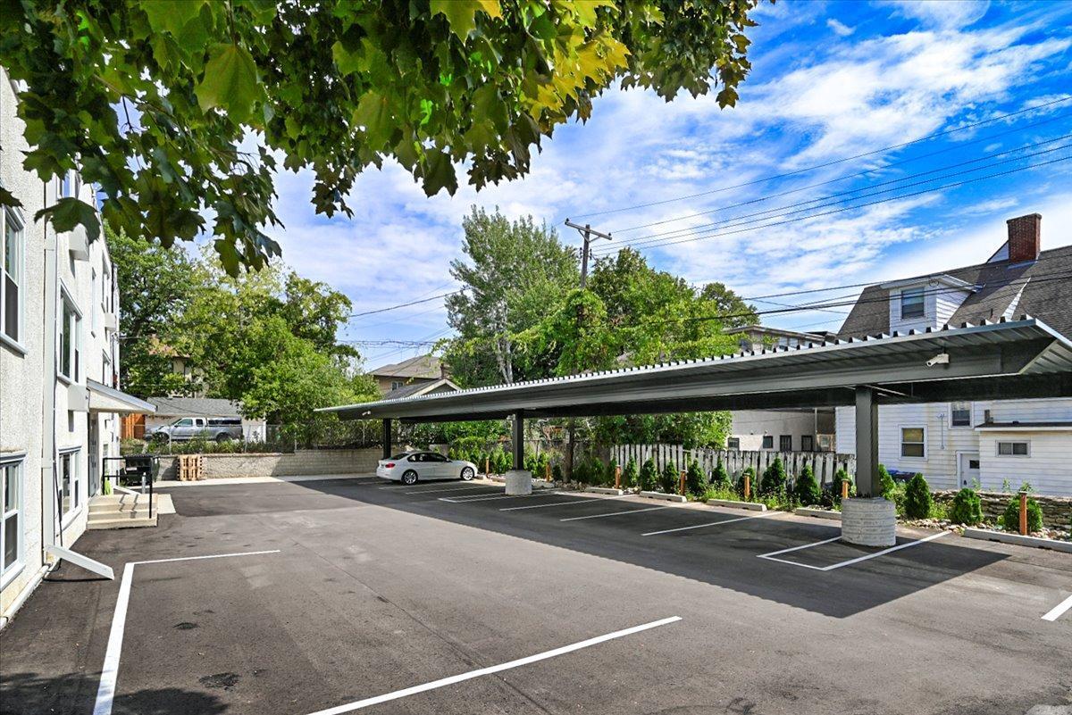 401 Ridgewood Avenue Unit: 1