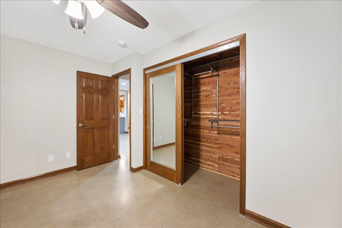 401 Ridgewood Avenue Unit: 1