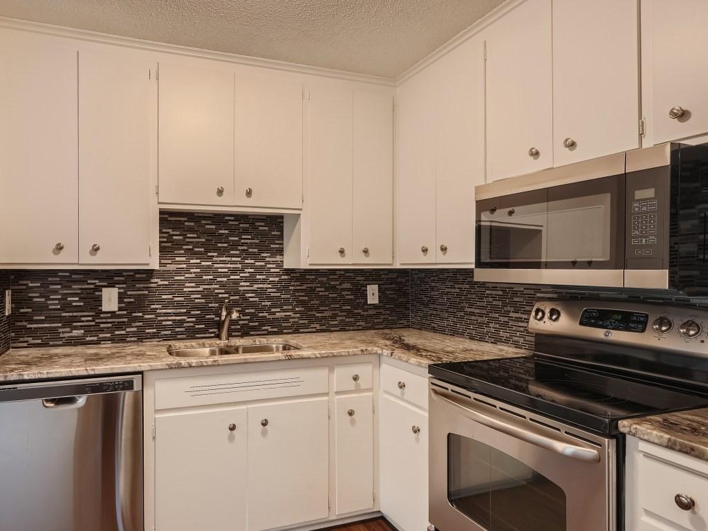 4000 Mavelle Drive Unit: 2