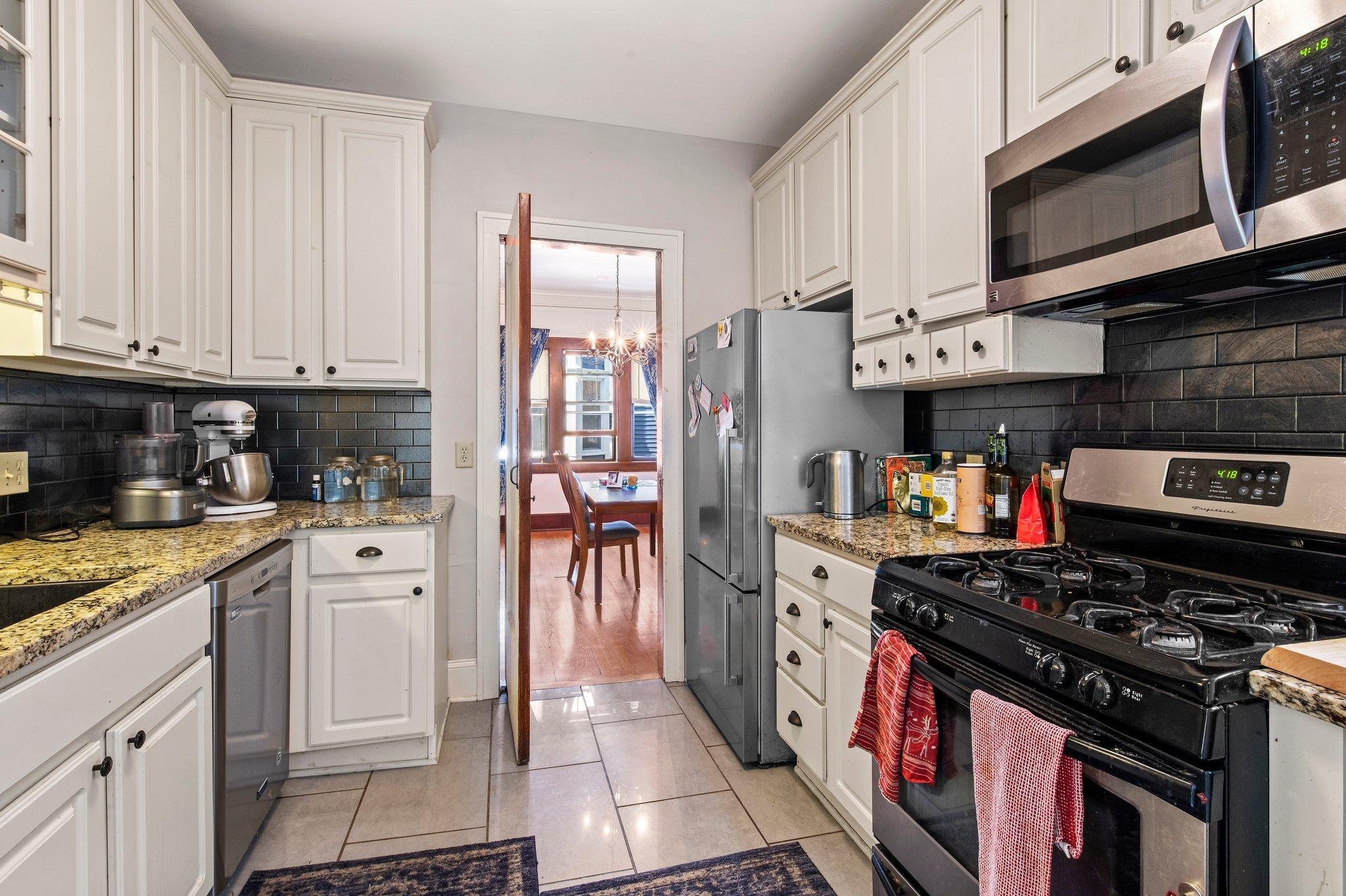 3904 Thomas Avenue S Unit: 102