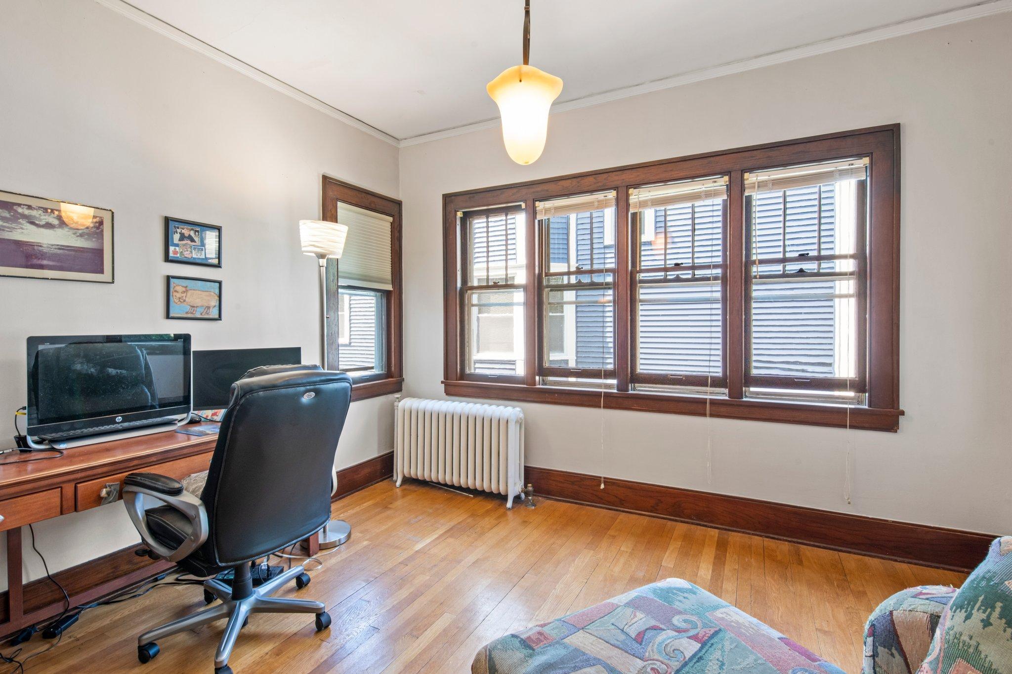 3904 Thomas Avenue S Unit: 102