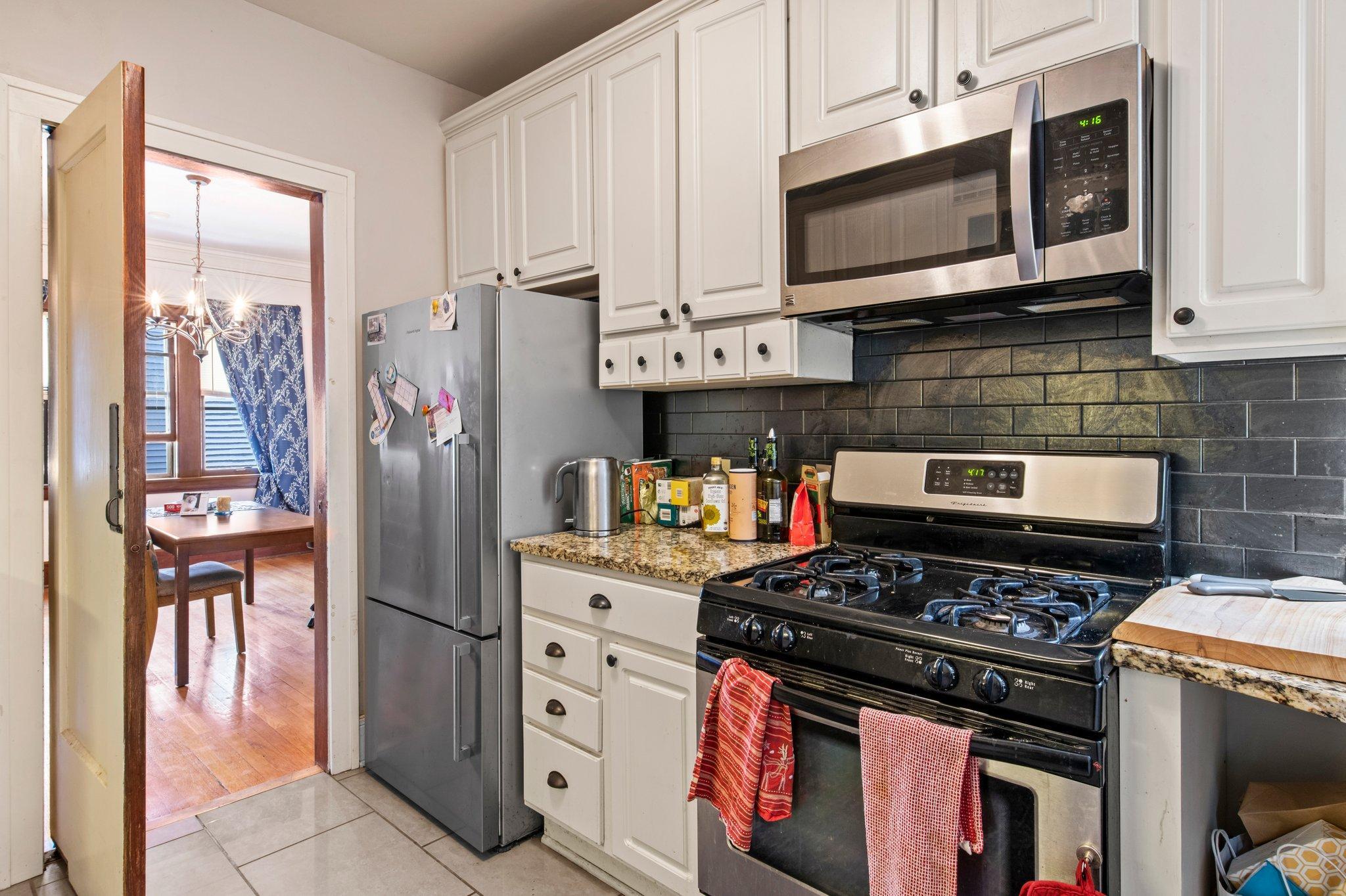 3904 Thomas Avenue S Unit: 102