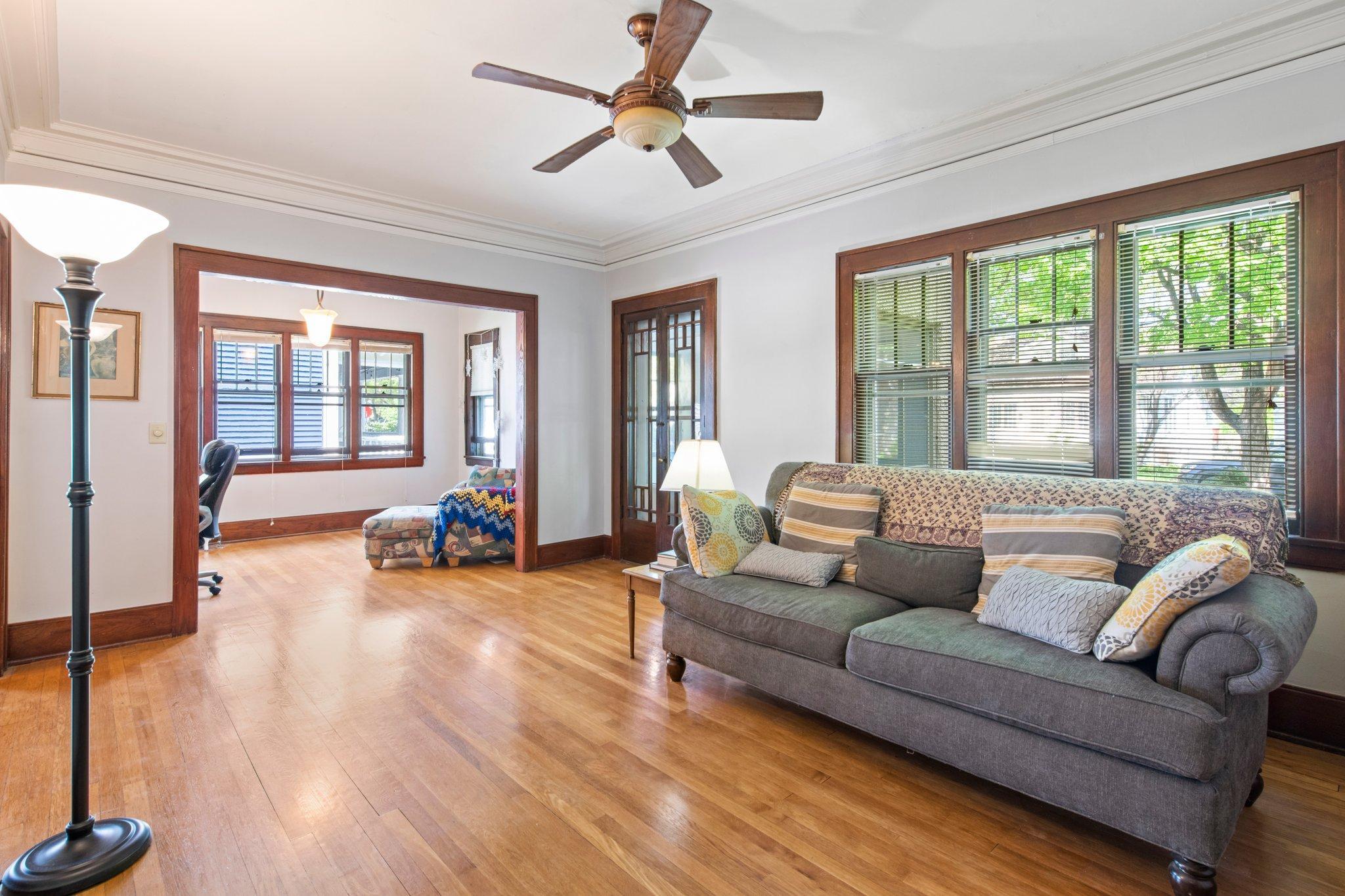 3904 Thomas Avenue S Unit: 102