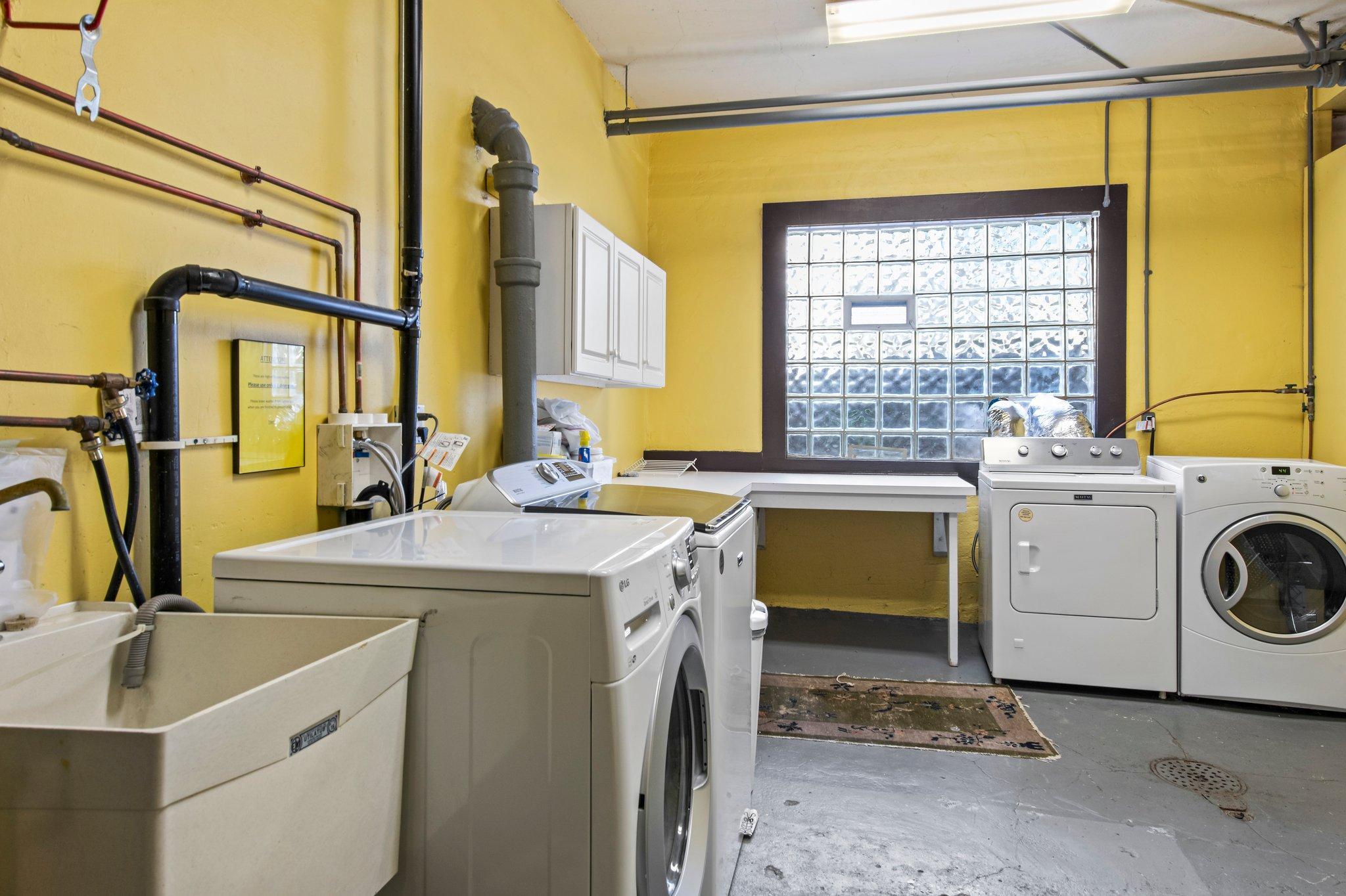 3904 Thomas Avenue S Unit: 102