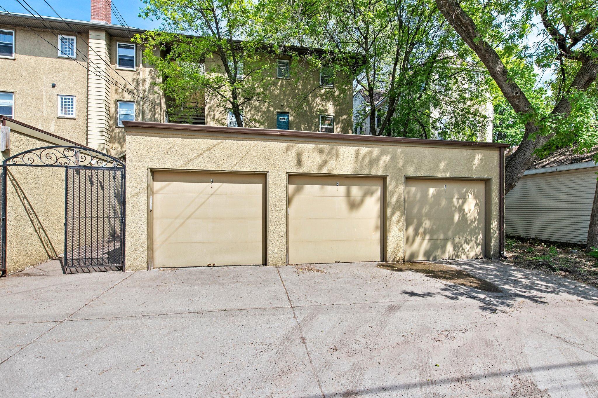 3904 Thomas Avenue S Unit: 102