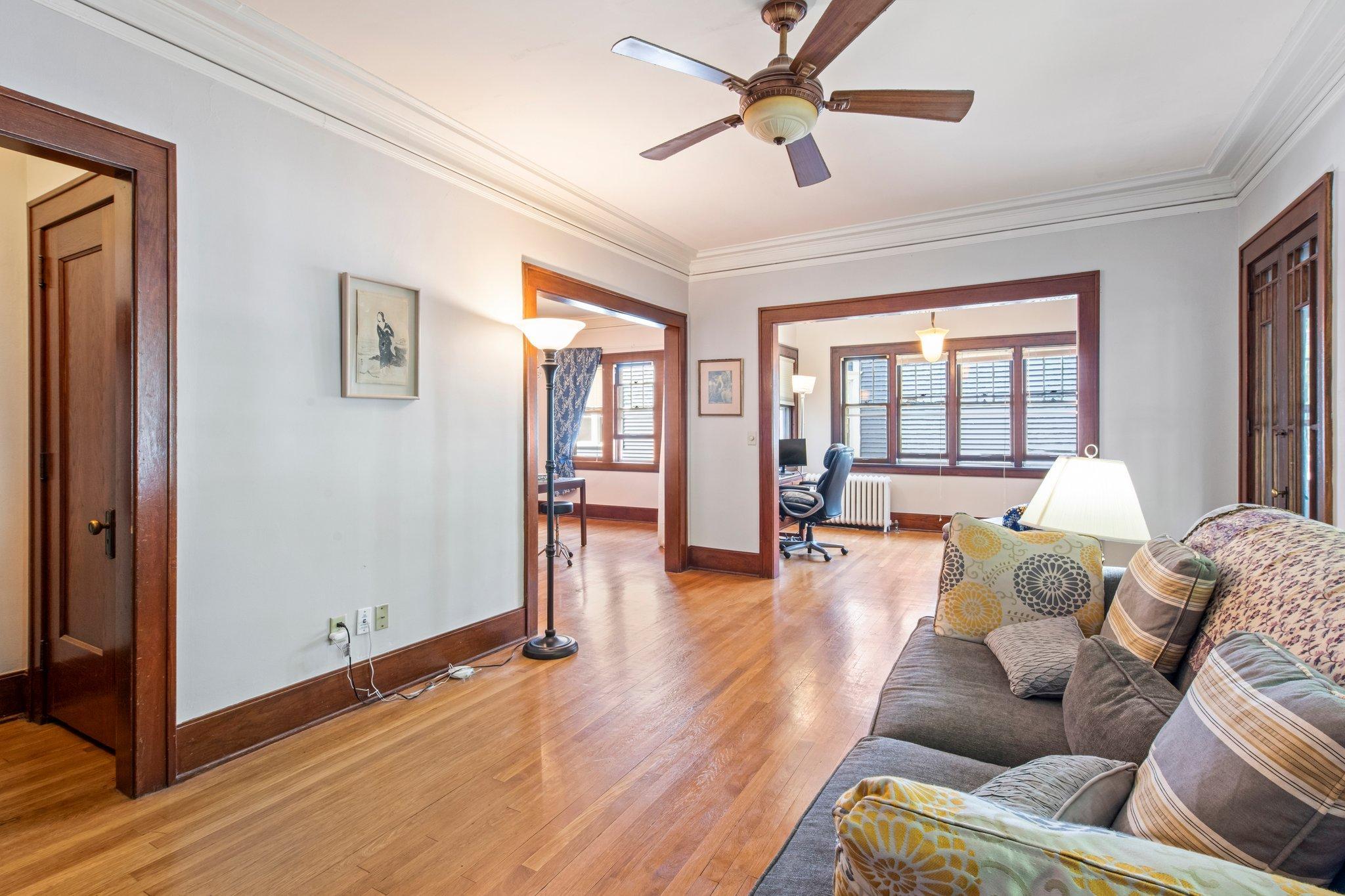 3904 Thomas Avenue S Unit: 102