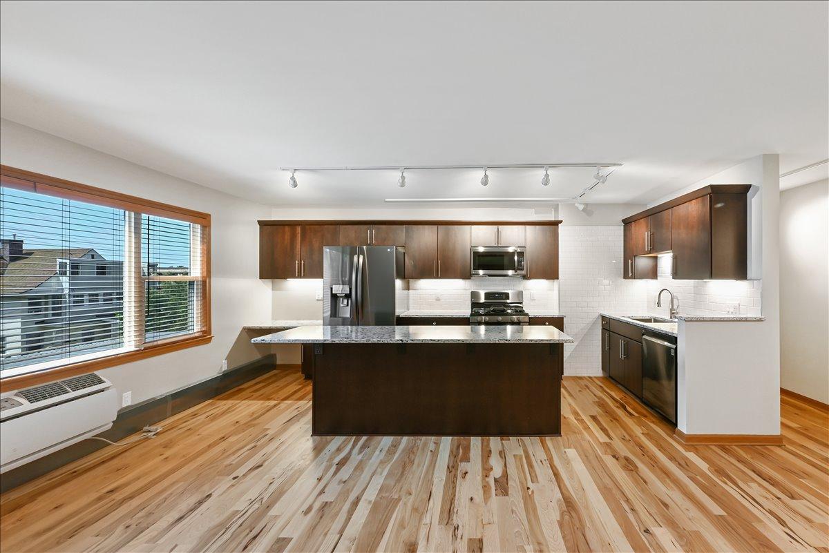 401 Ridgewood Avenue Unit: 203