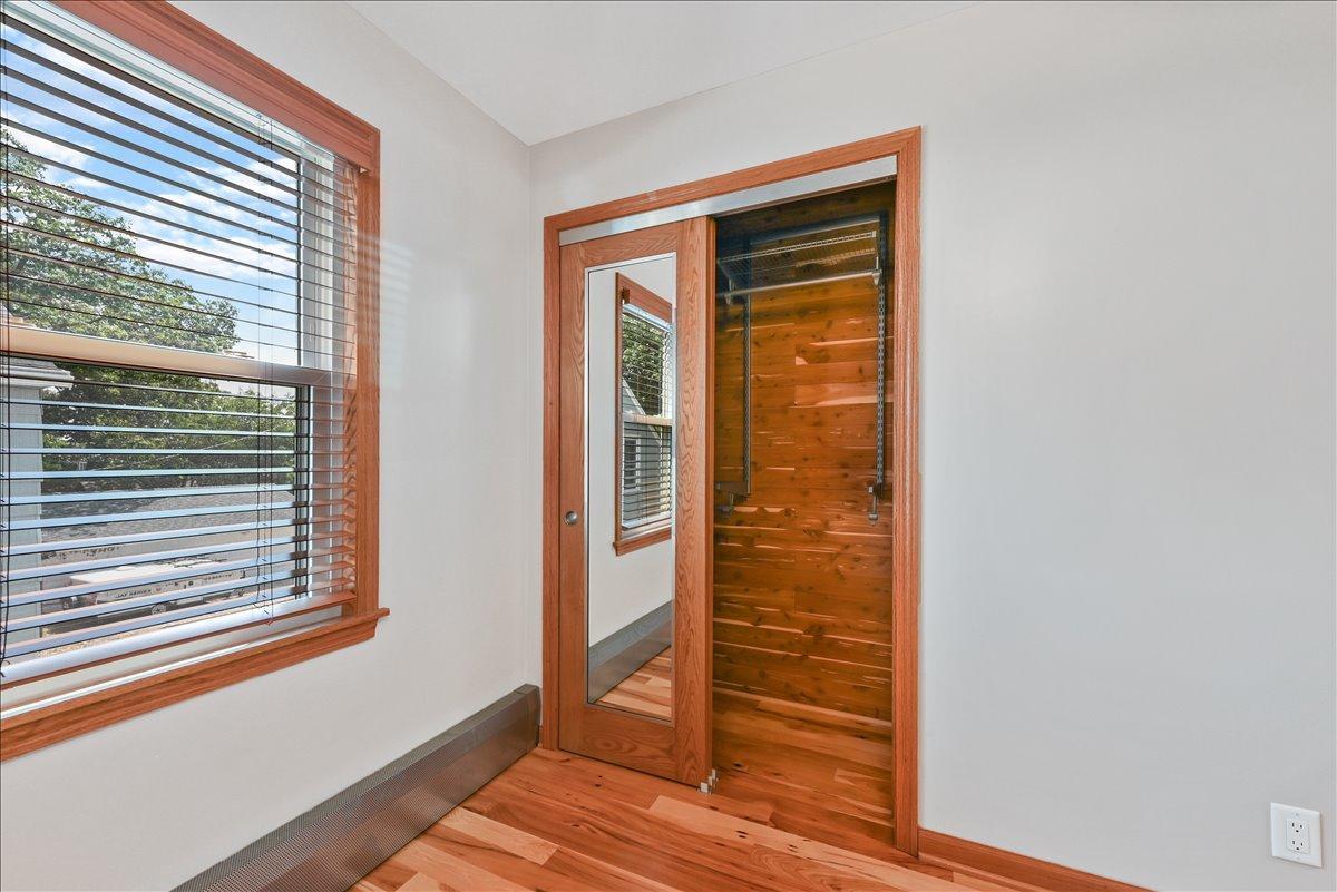 401 Ridgewood Avenue Unit: 203