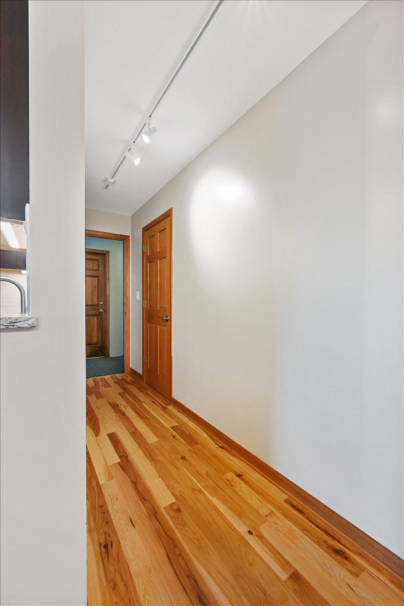 401 Ridgewood Avenue Unit: 203