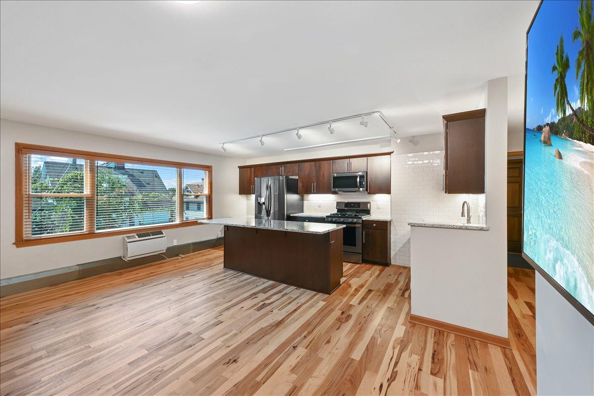 401 Ridgewood Avenue Unit: 203