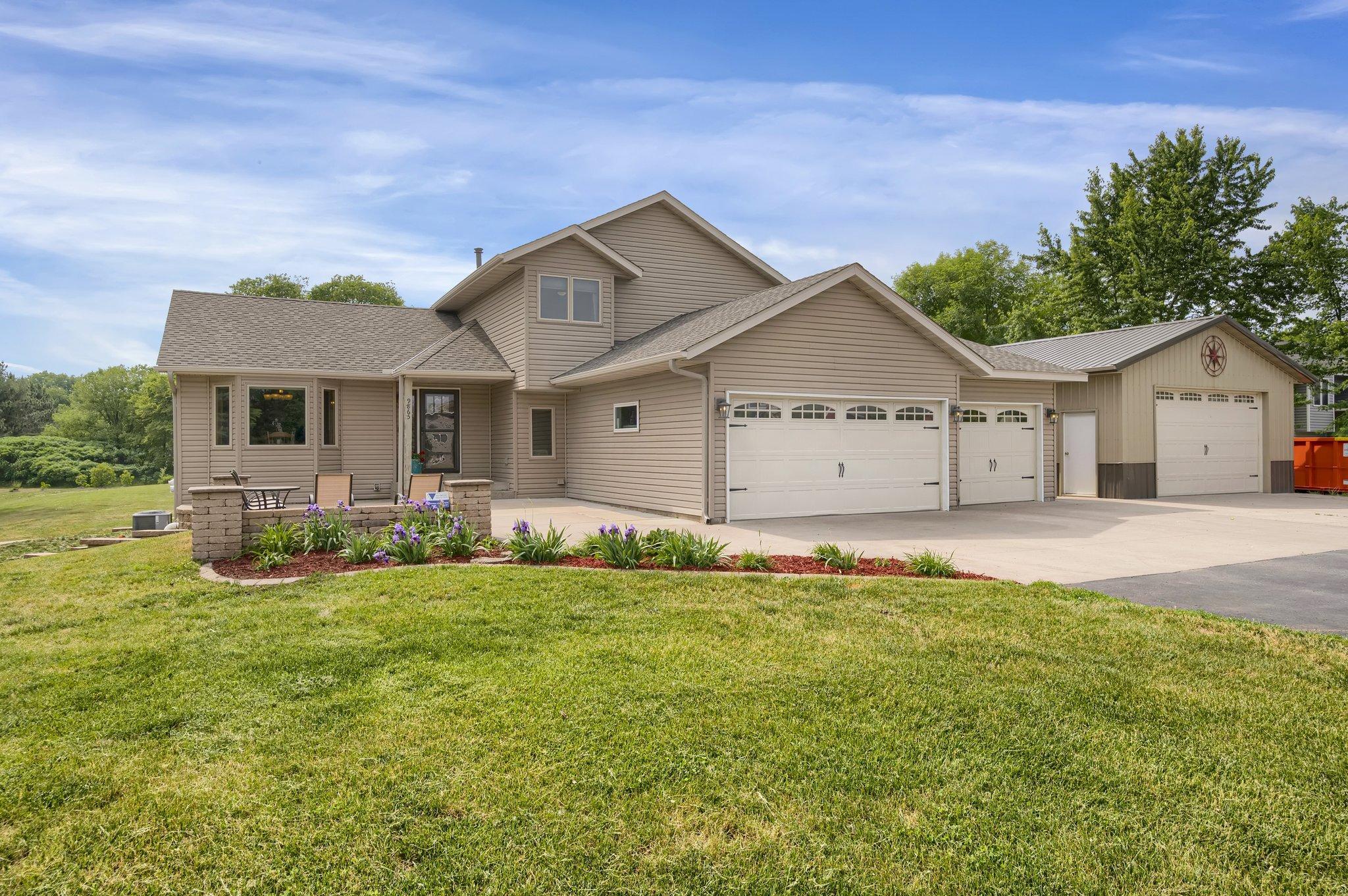 9865 Gilbert Avenue NE