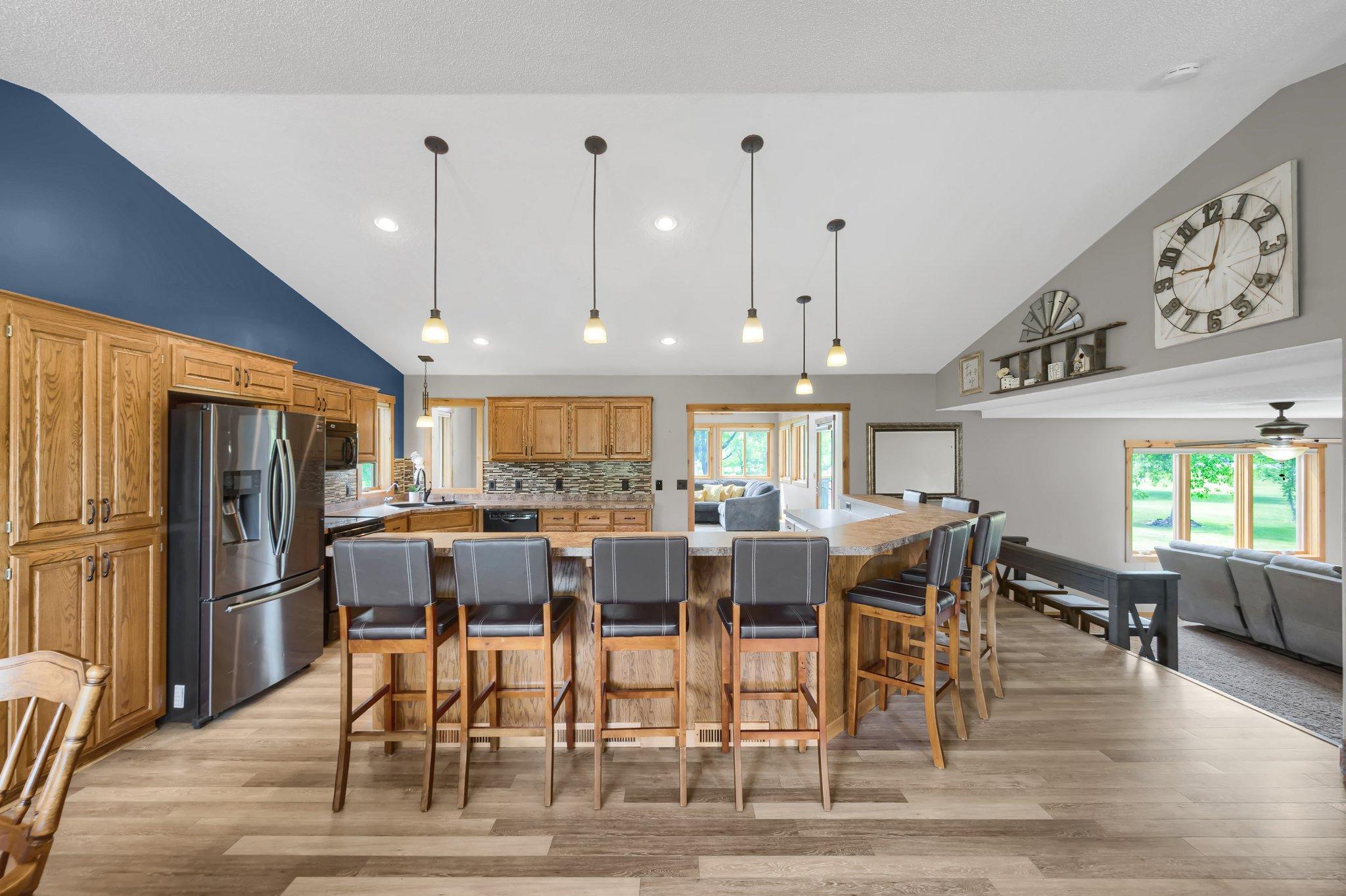 9865 Gilbert Avenue NE