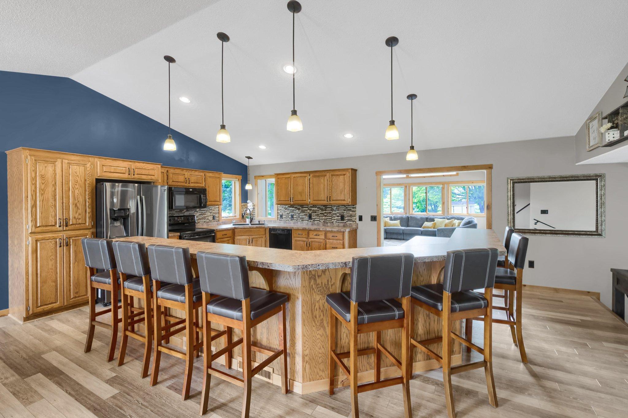 9865 Gilbert Avenue NE